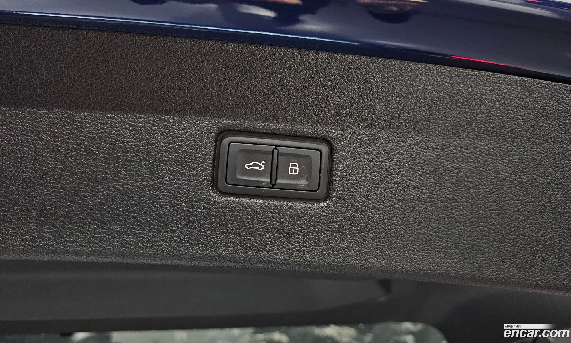 Audi Q8 2020 WAUZZZF17LD018880 — 25
