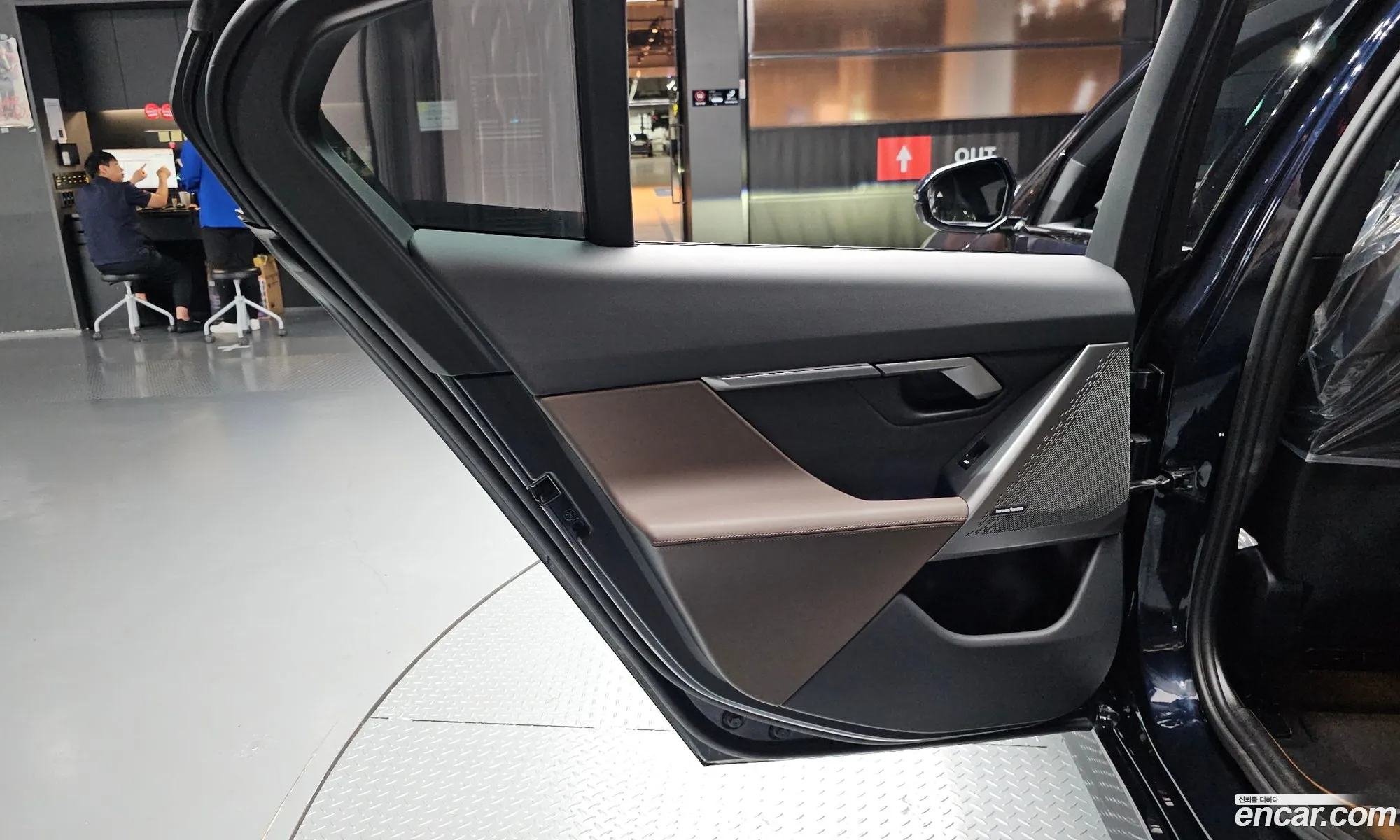 BMW 5 Series 2024 — 18