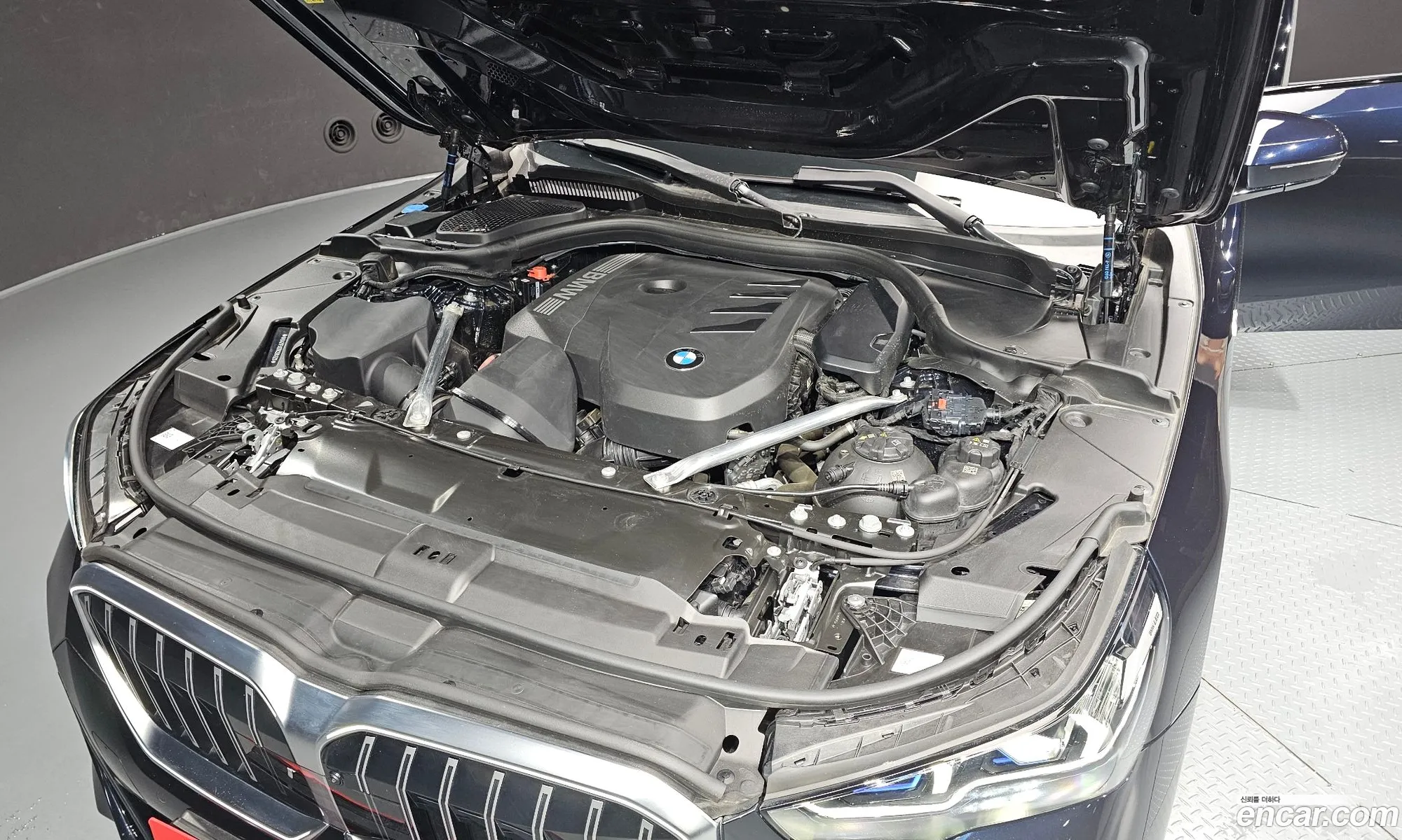 BMW 5 Series 2024 — 12