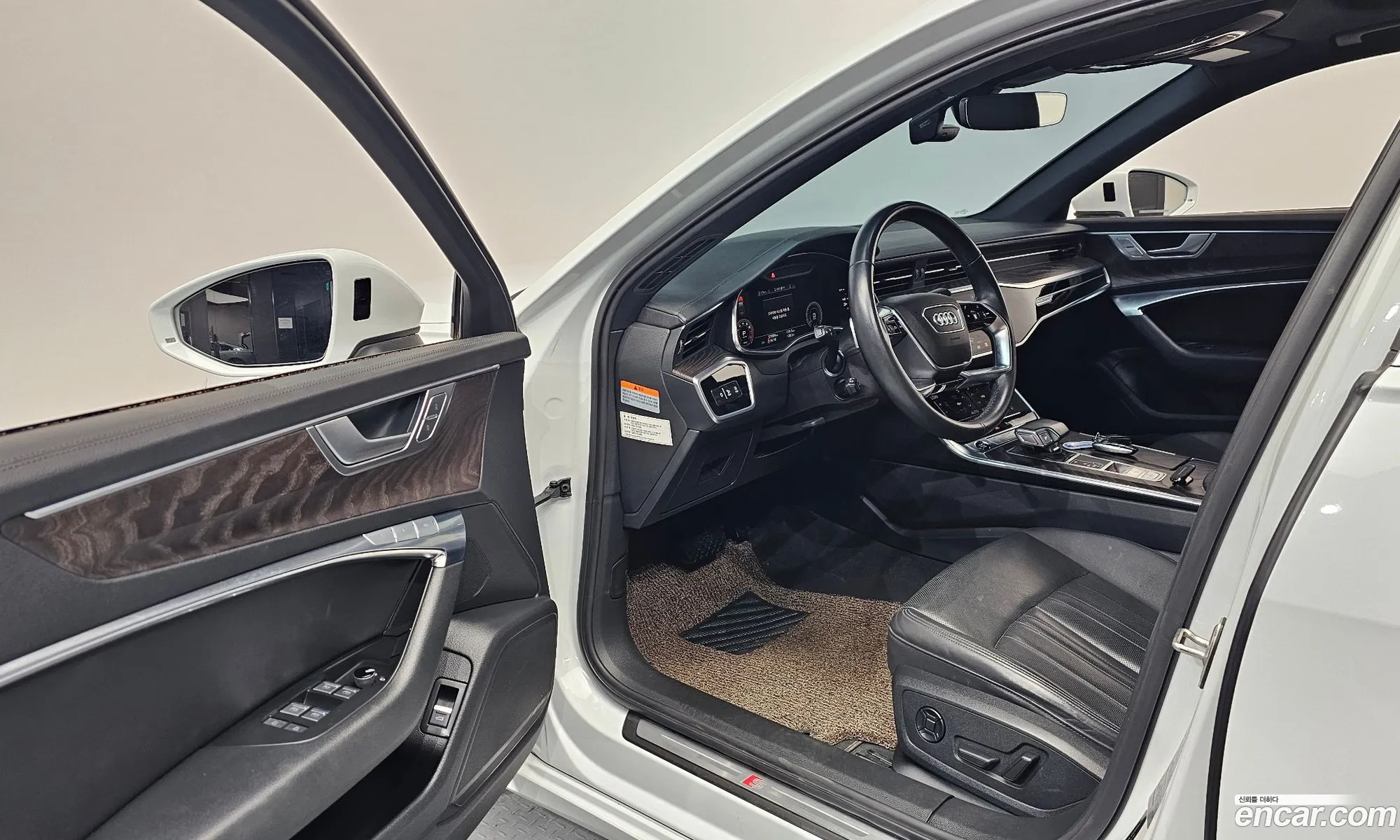 Audi A6 2022 WAUZZZF20NN013073 — 21