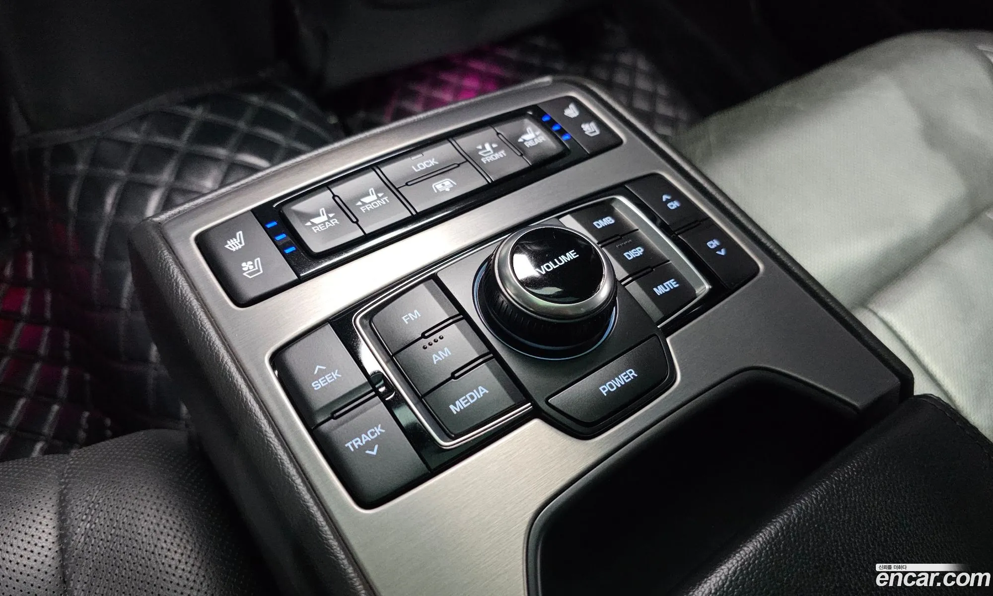 Hyundai Genesis DH 2016 — 18