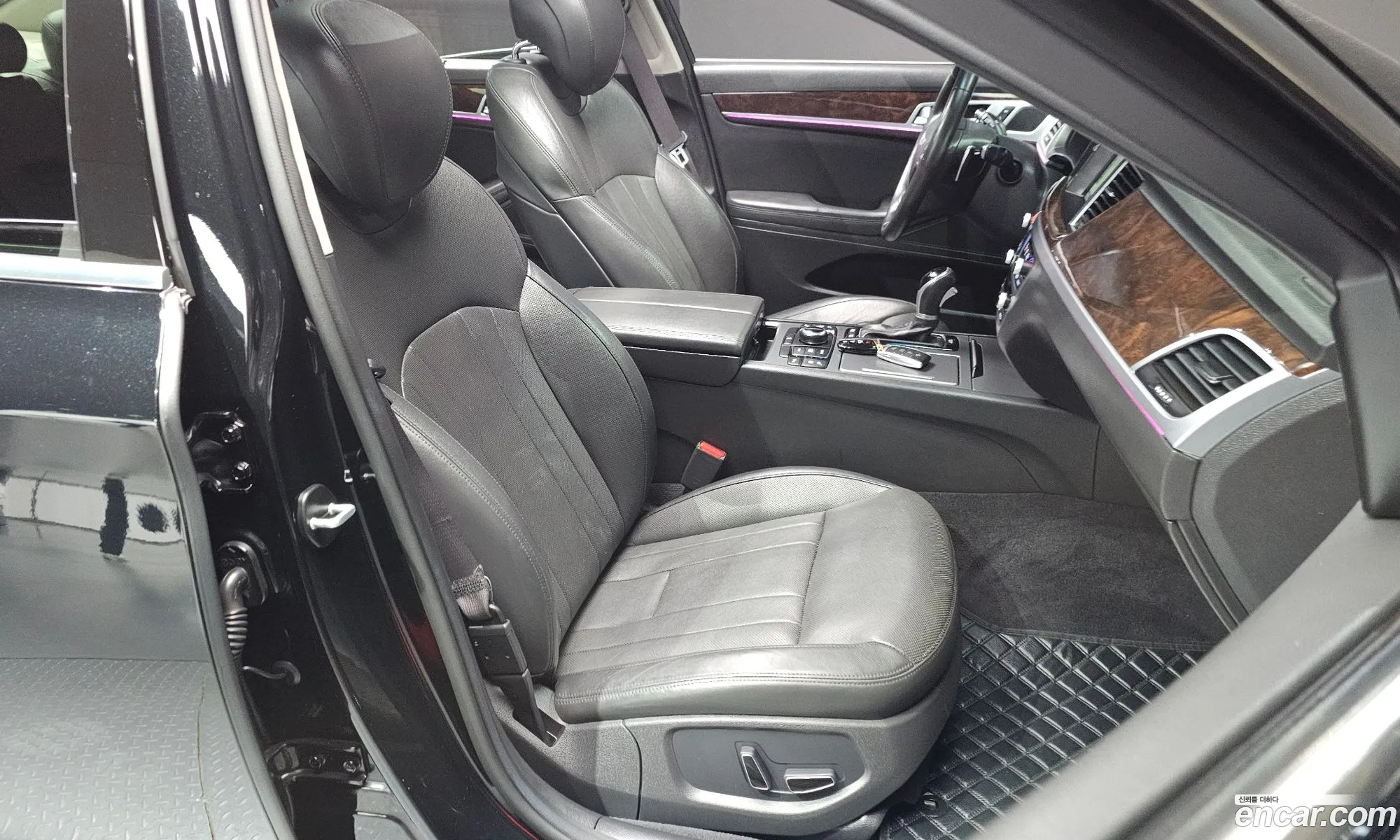 Hyundai Genesis DH 2016 — 17