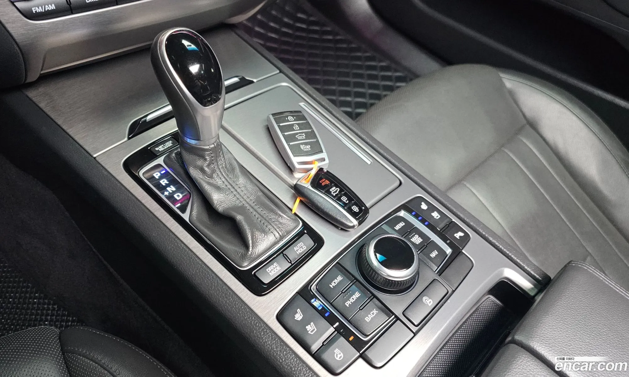Hyundai Genesis DH 2016 — 13