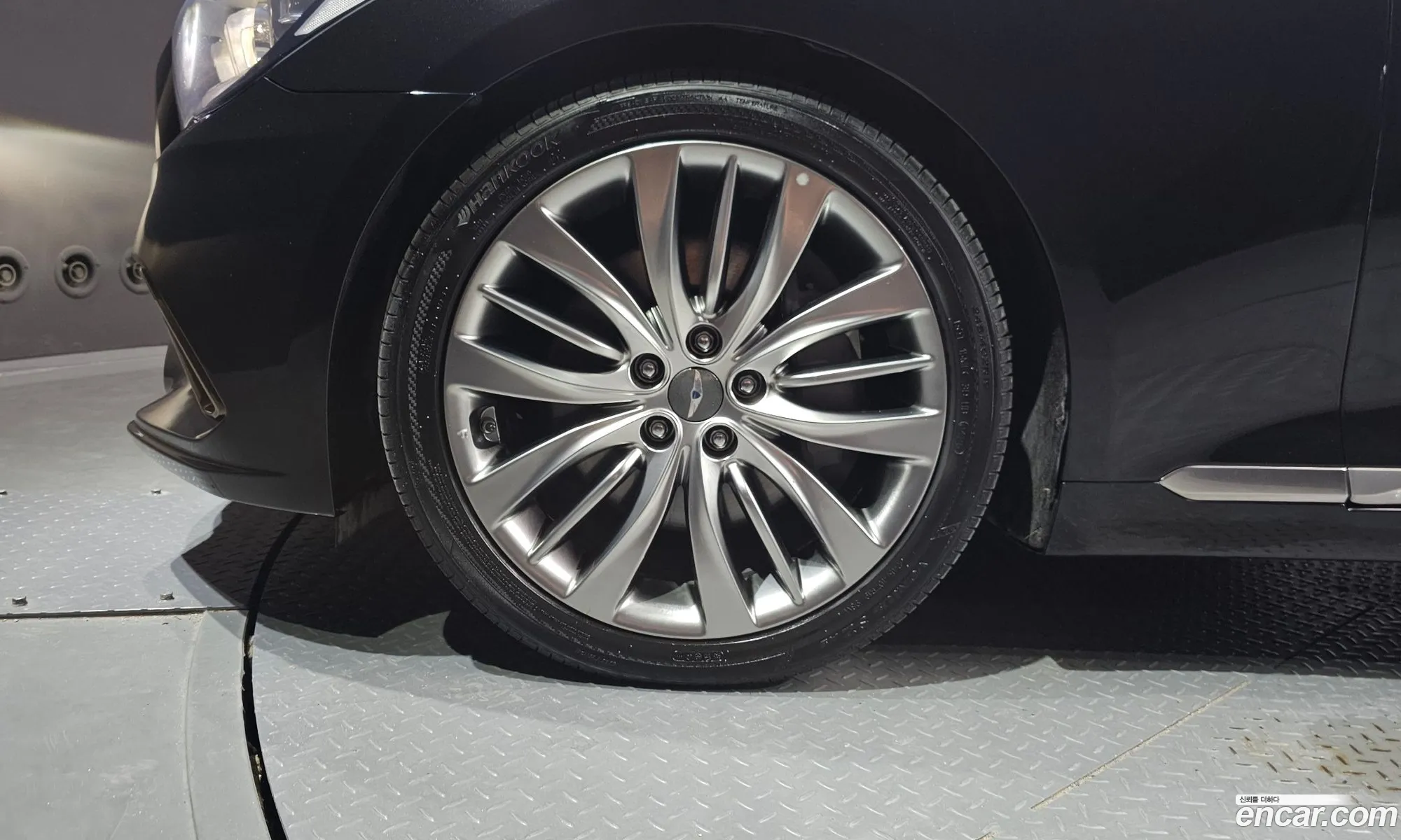 Hyundai Genesis DH 2016 — 7