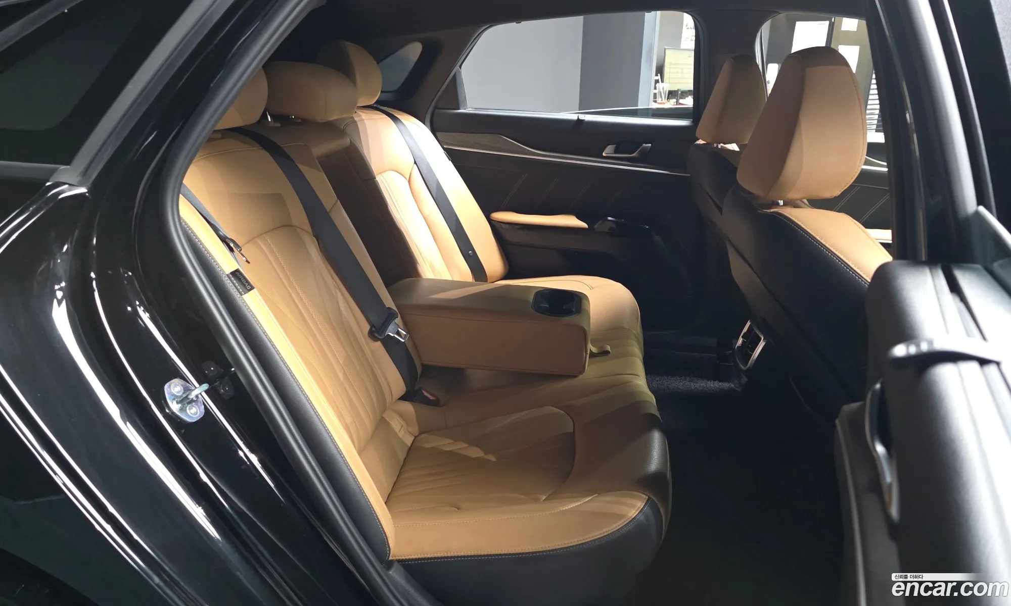Kia K5 Hybrid 2021 — 12
