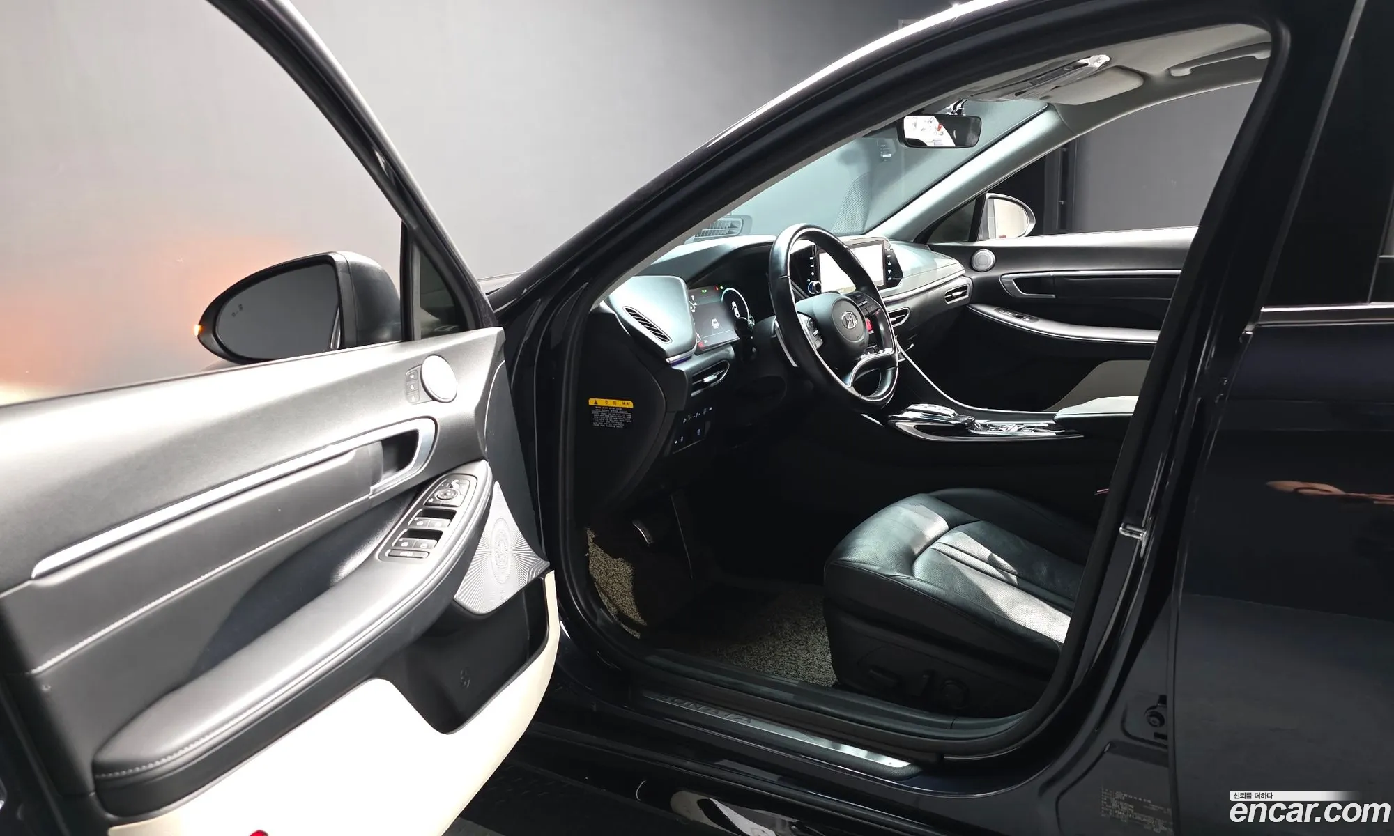 Hyundai Sonata Hybrid 2019 — 42