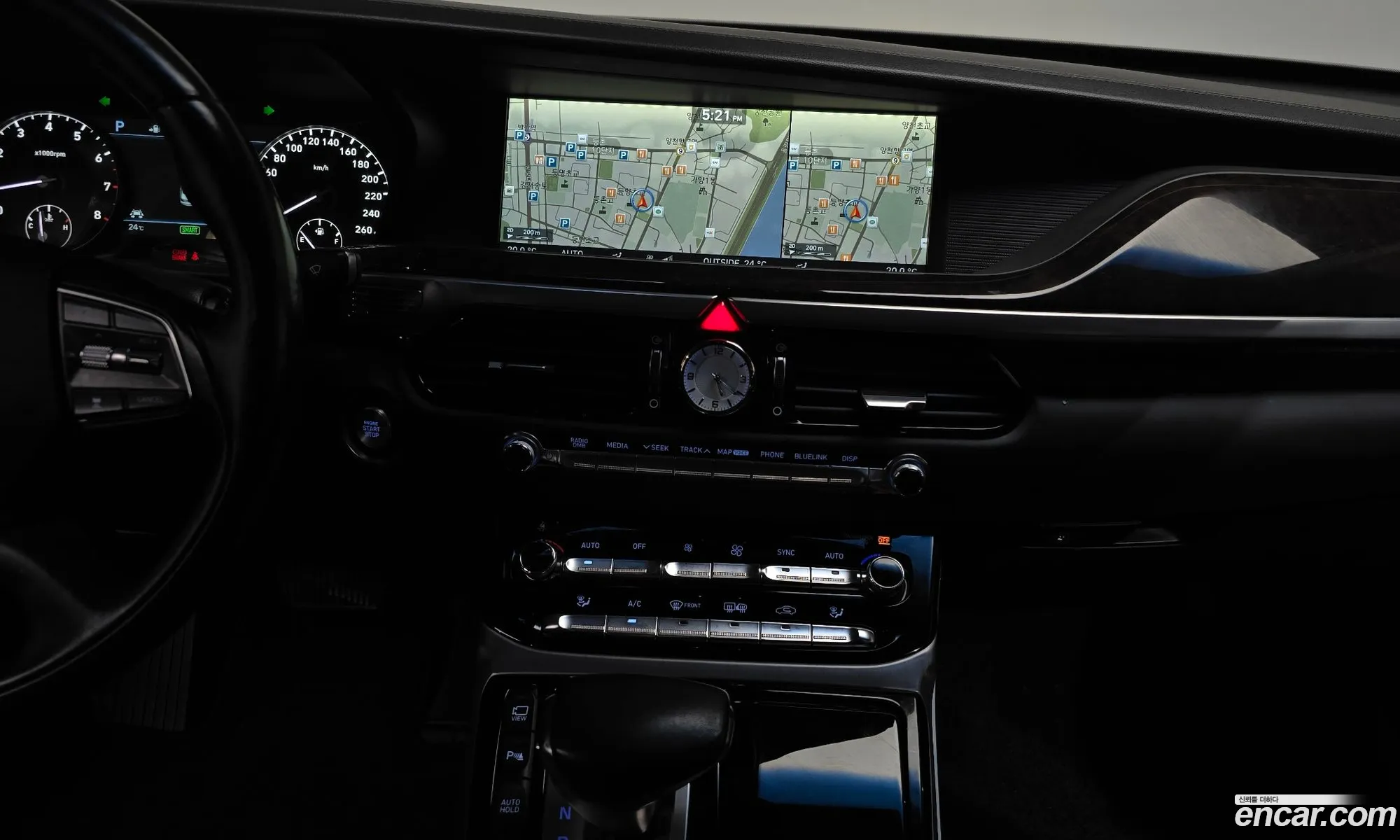 Genesis EQ900 2016 — 3