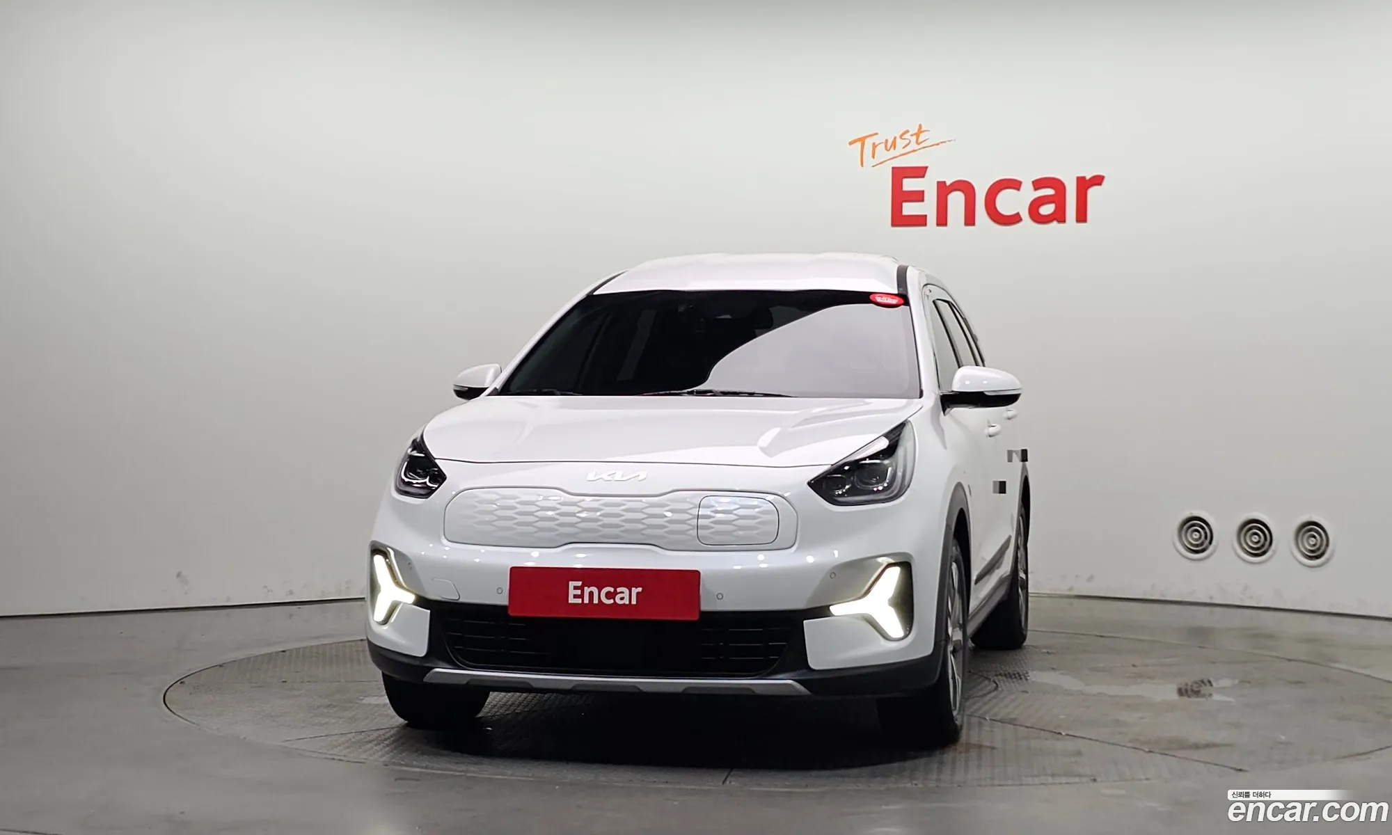 Kia Niro Plus 2022 — 19