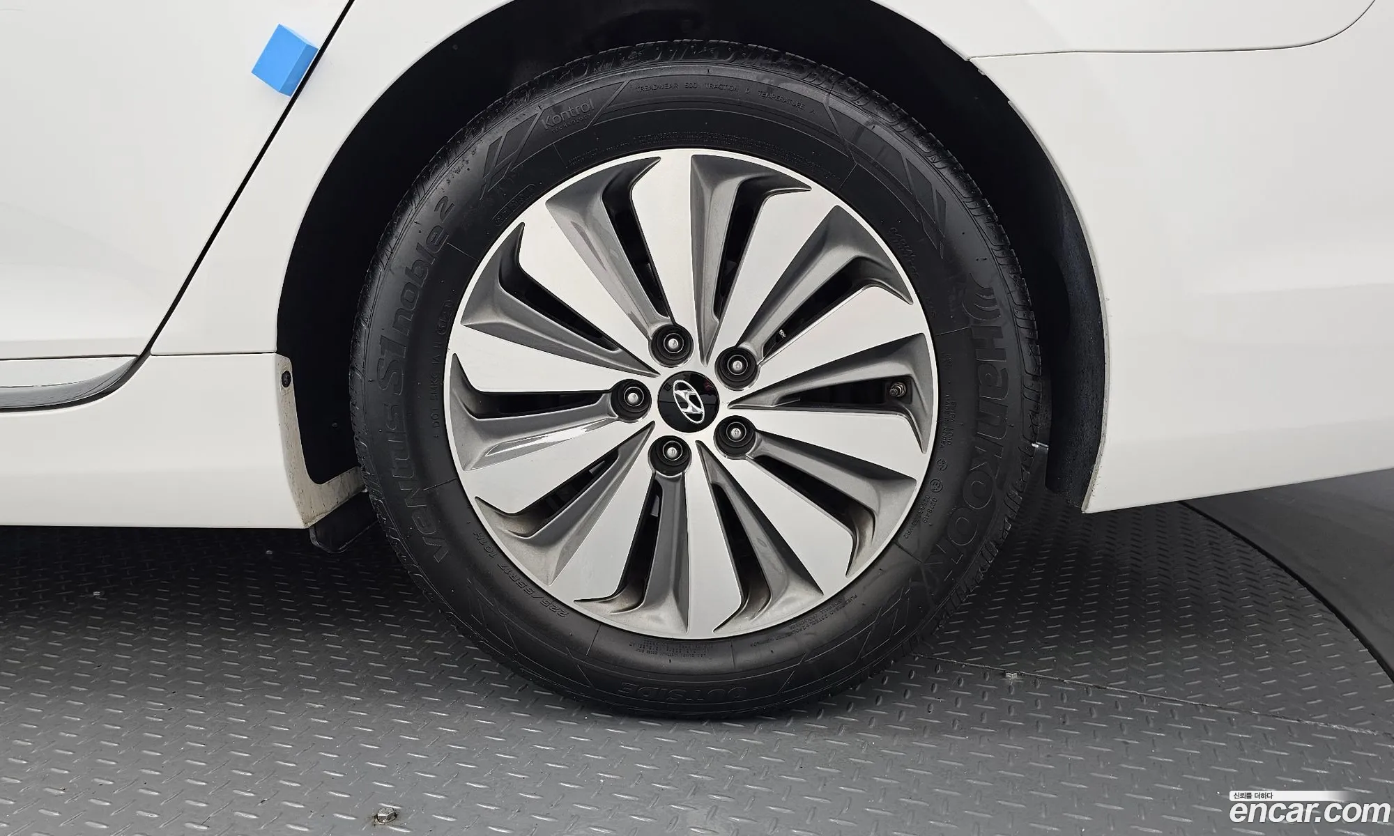 Hyundai Grandeur HG Hybrid 2015 — 9