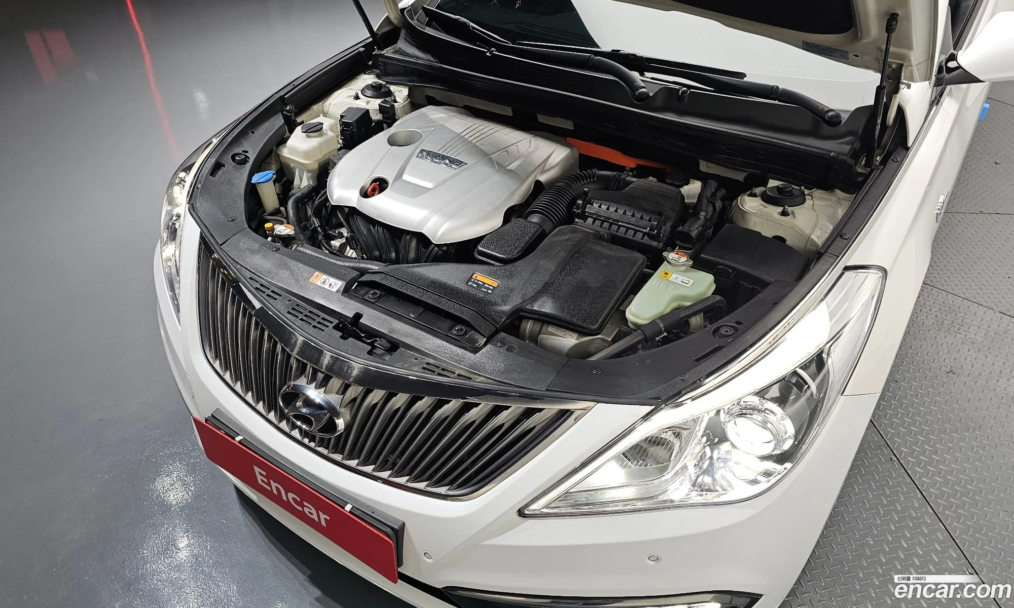 Hyundai Grandeur HG Hybrid 2015 — 3
