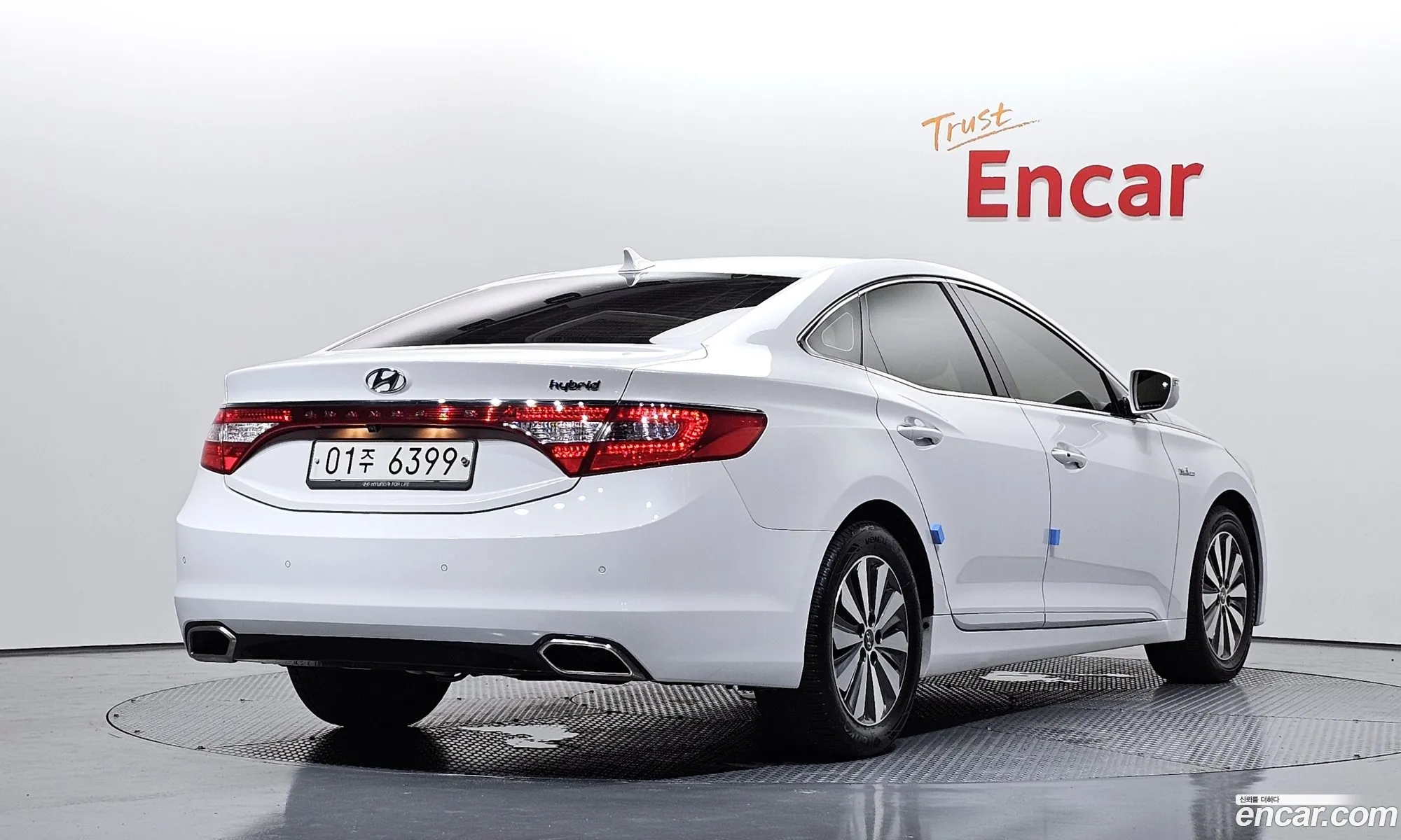 Hyundai Grandeur HG Hybrid 2015 — 22