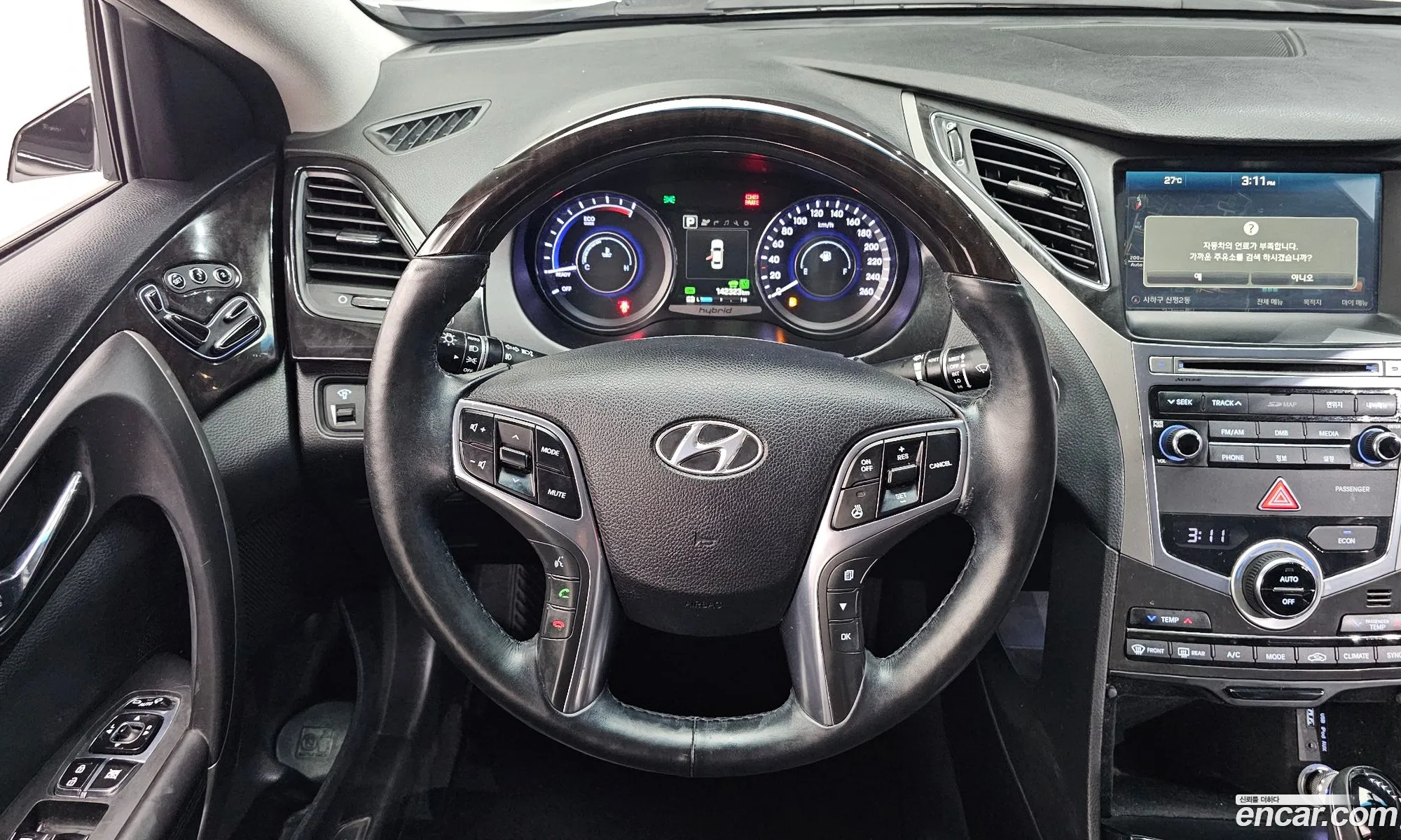 Hyundai Grandeur HG Hybrid 2015 — 29