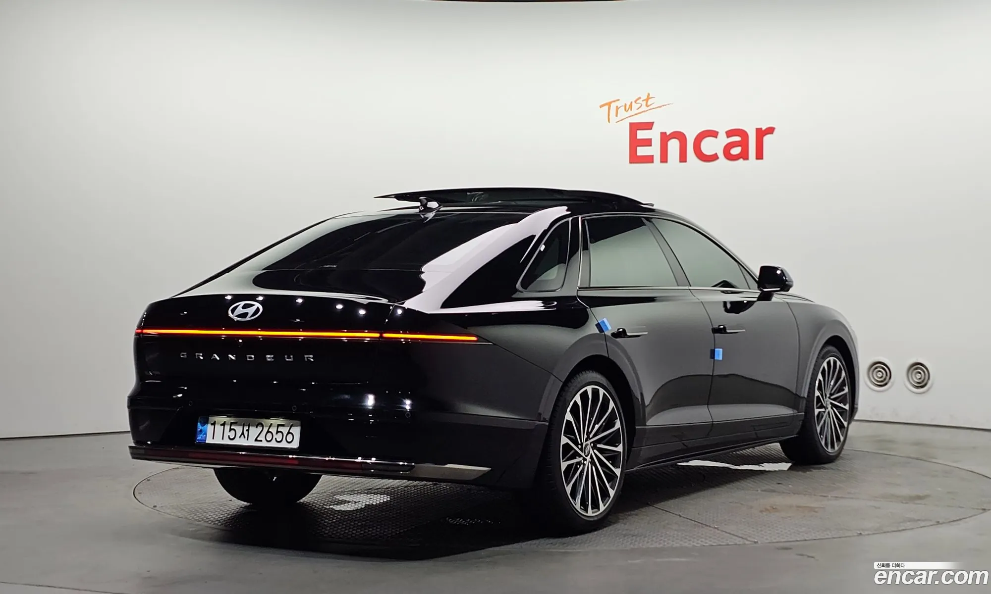 Hyundai Grandeur 2023 — 25