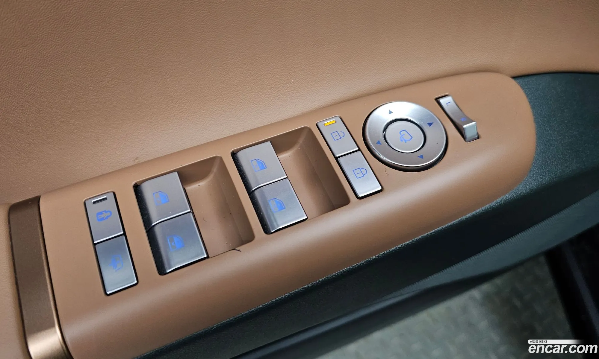 Hyundai Grandeur 2023 — 13