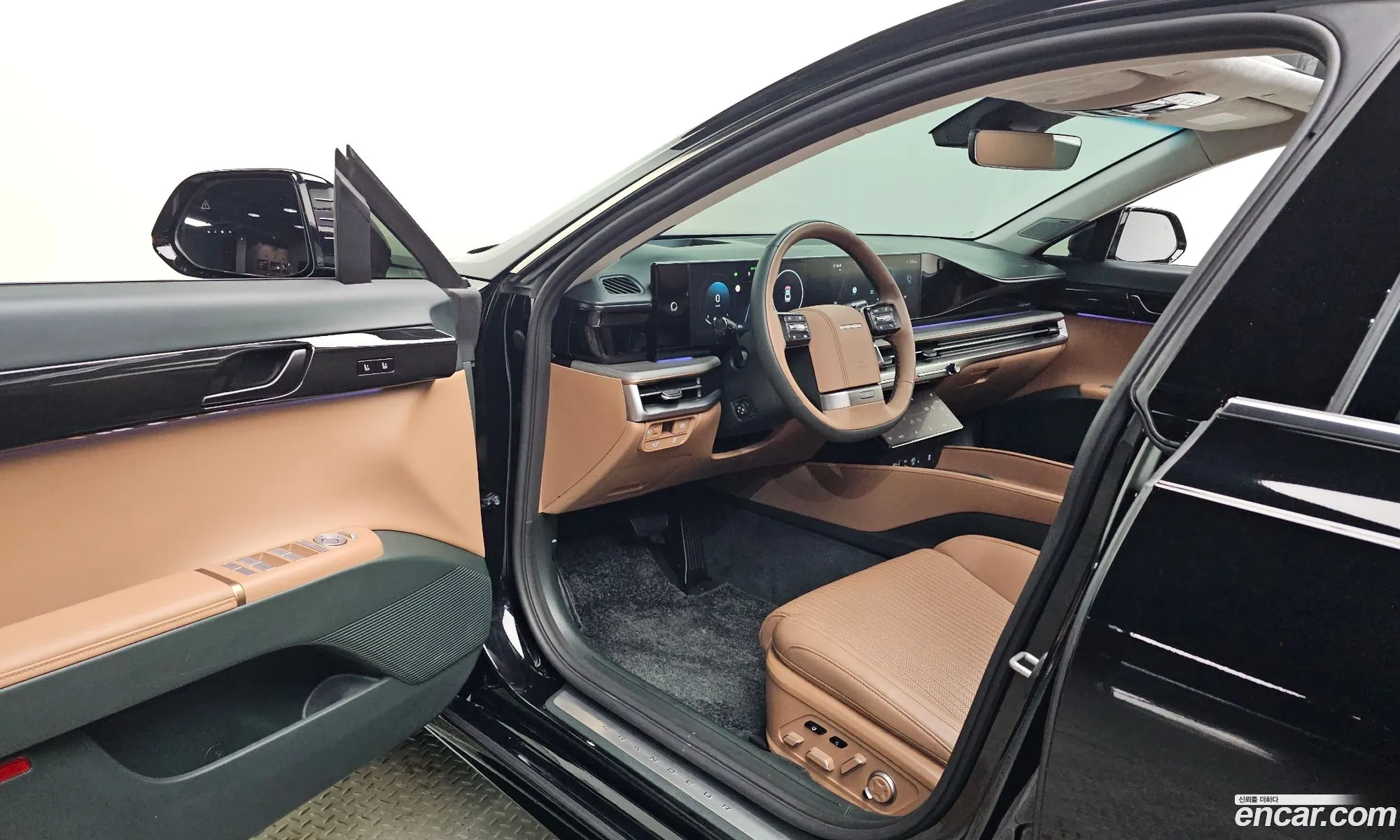 Hyundai Grandeur 2023 — 19