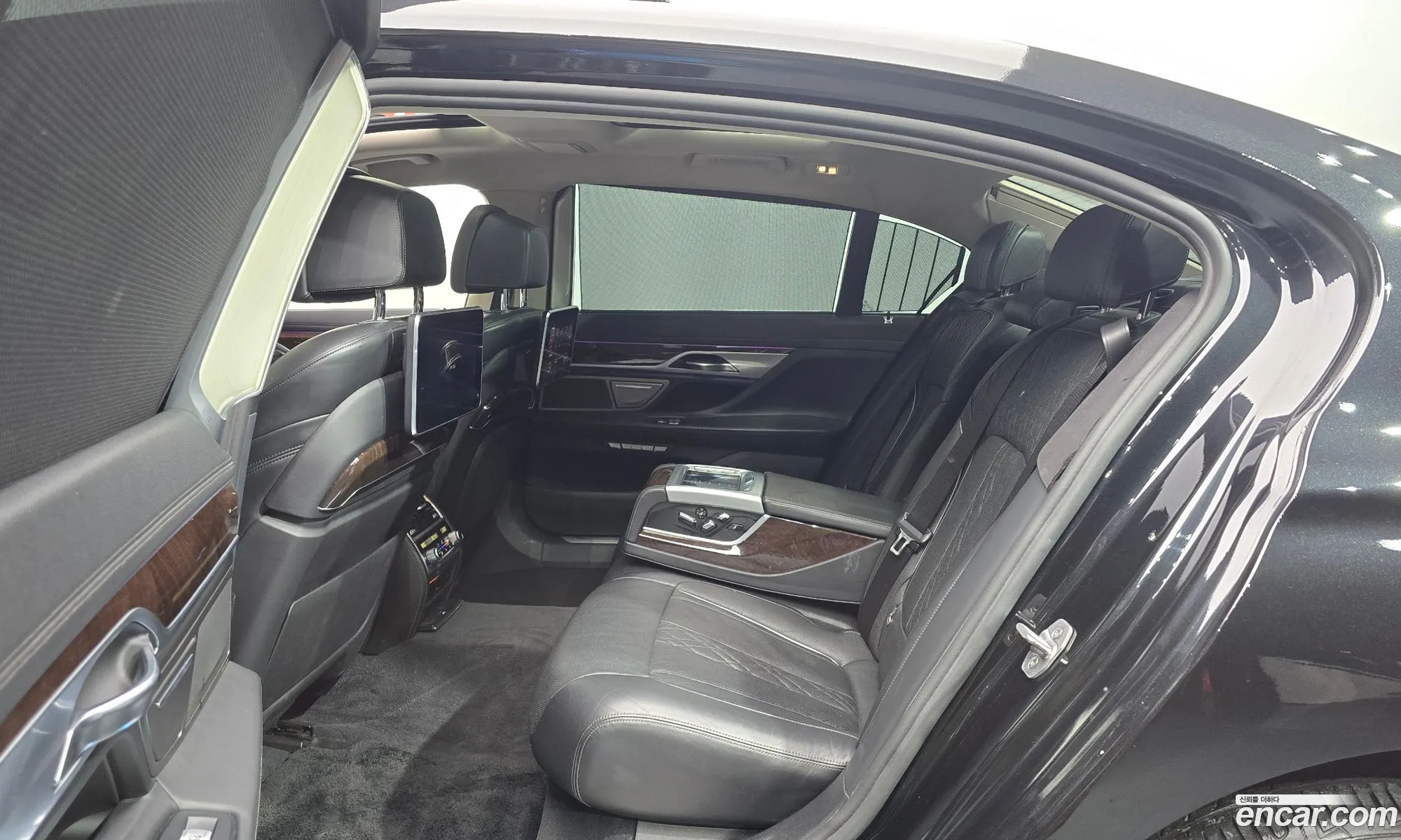 BMW 7 Series 2016 WBA7E410XGGV04933 — 6