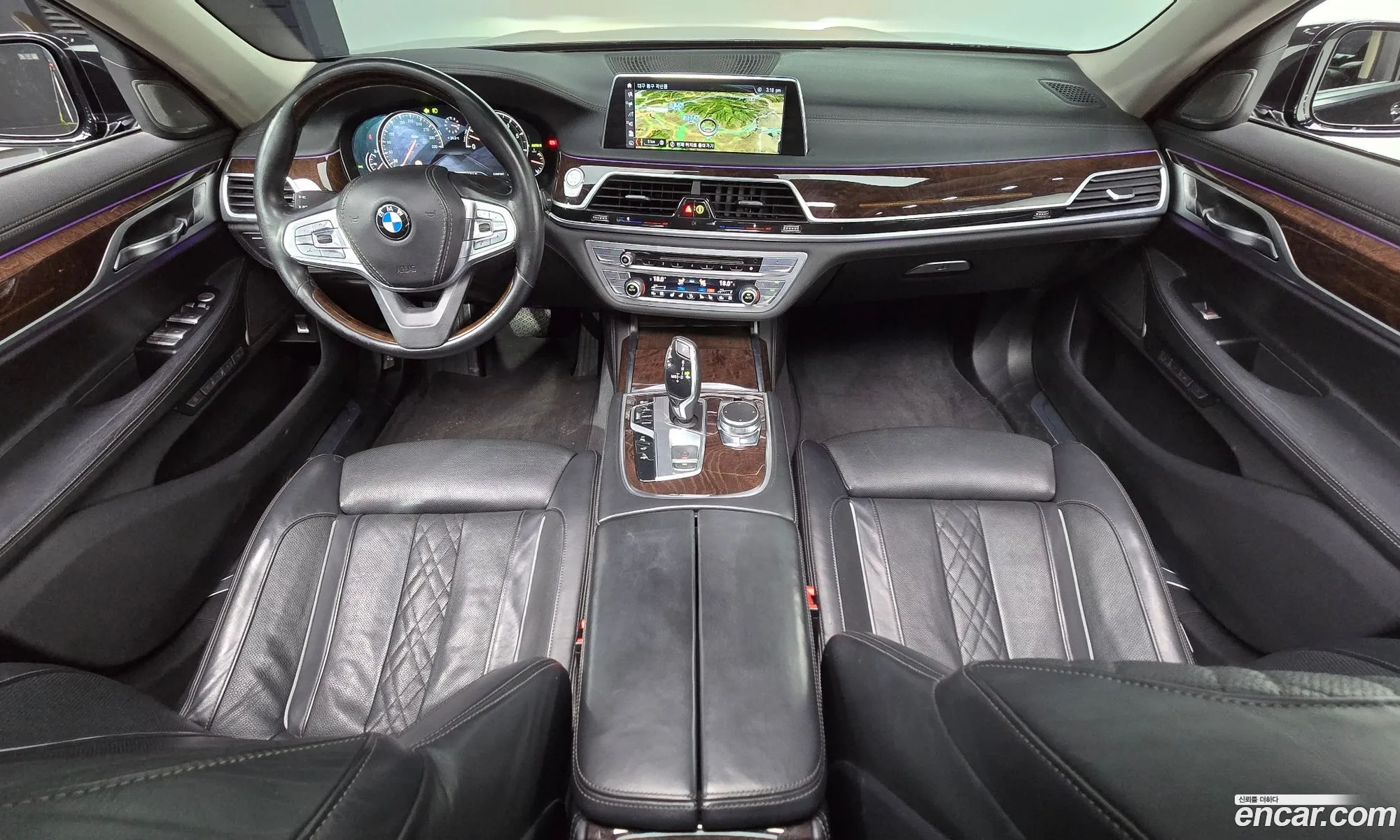 BMW 7 Series 2016 WBA7E410XGGV04933 — 30