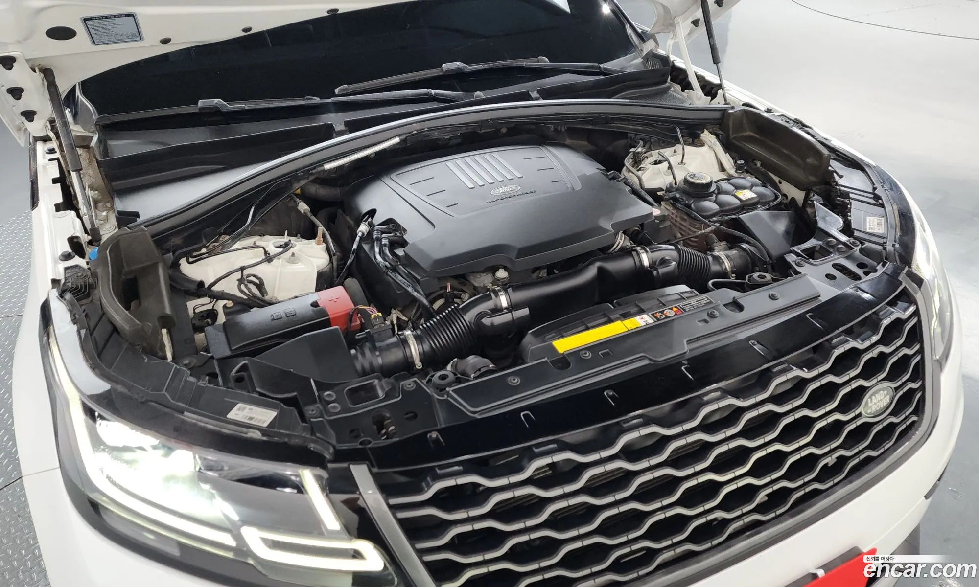 Land Rover Range Rover Velar 2018 — 5