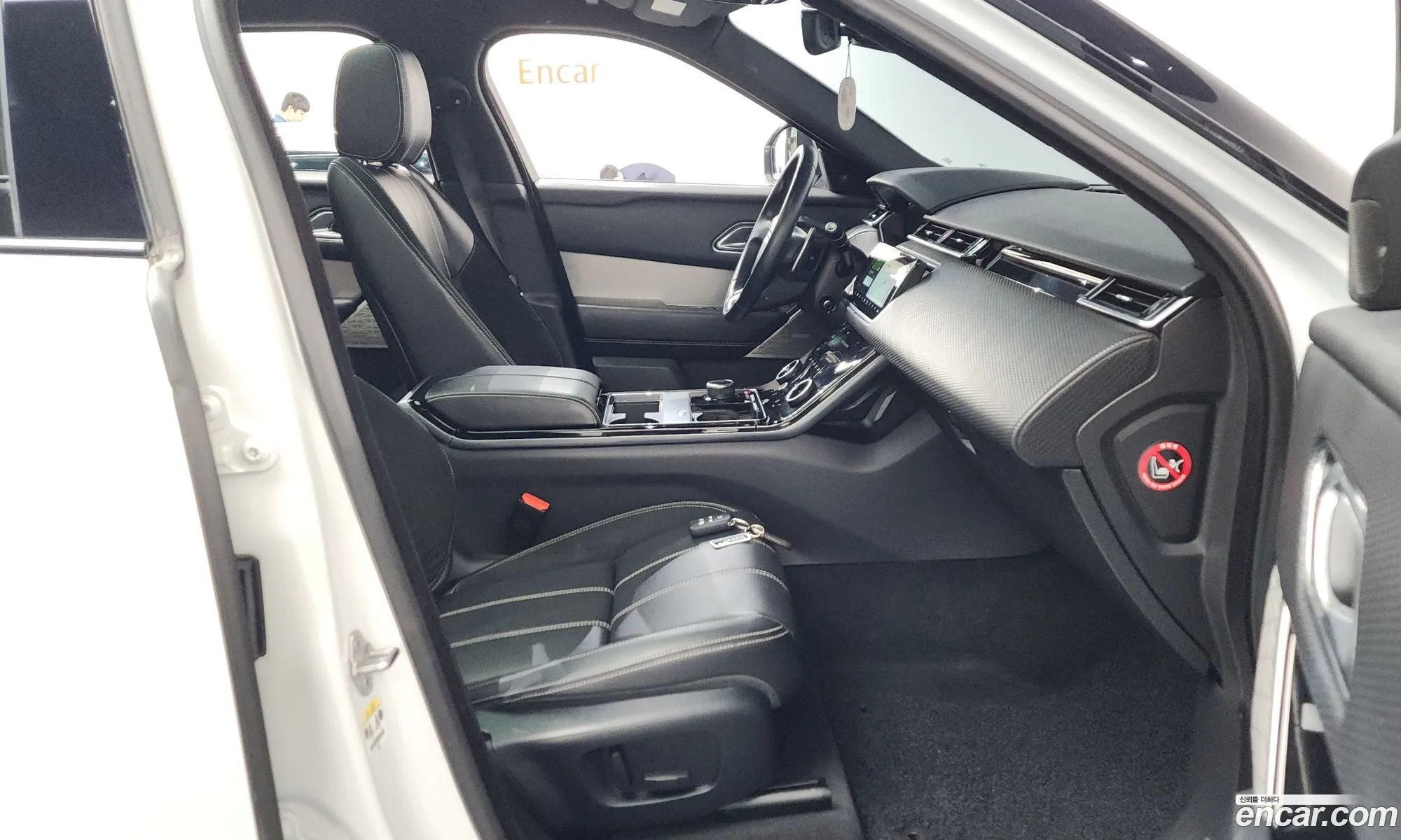 Land Rover Range Rover Velar 2018 — 6