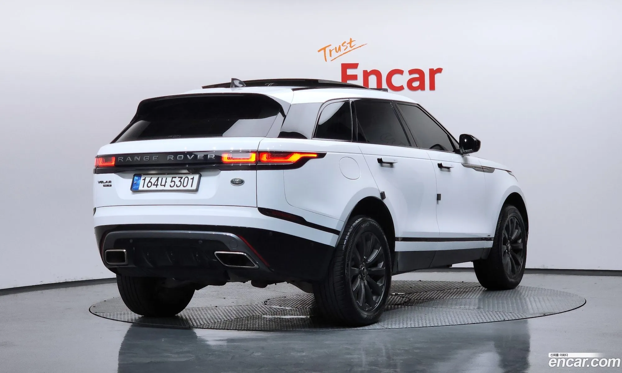 Land Rover Range Rover Velar 2018 — 34