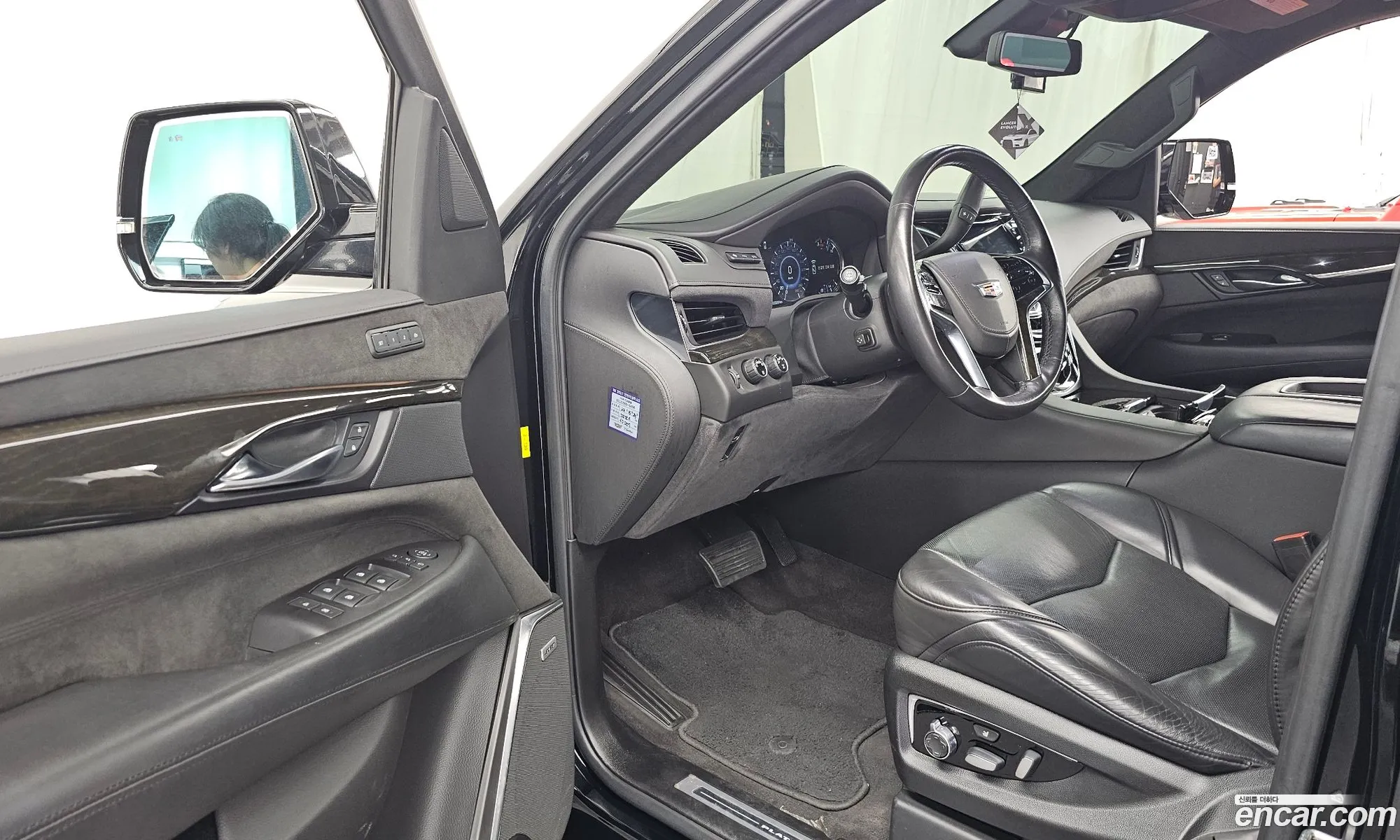 Cadillac Escalade 2020 1GYS47KJXLR217352 — 20