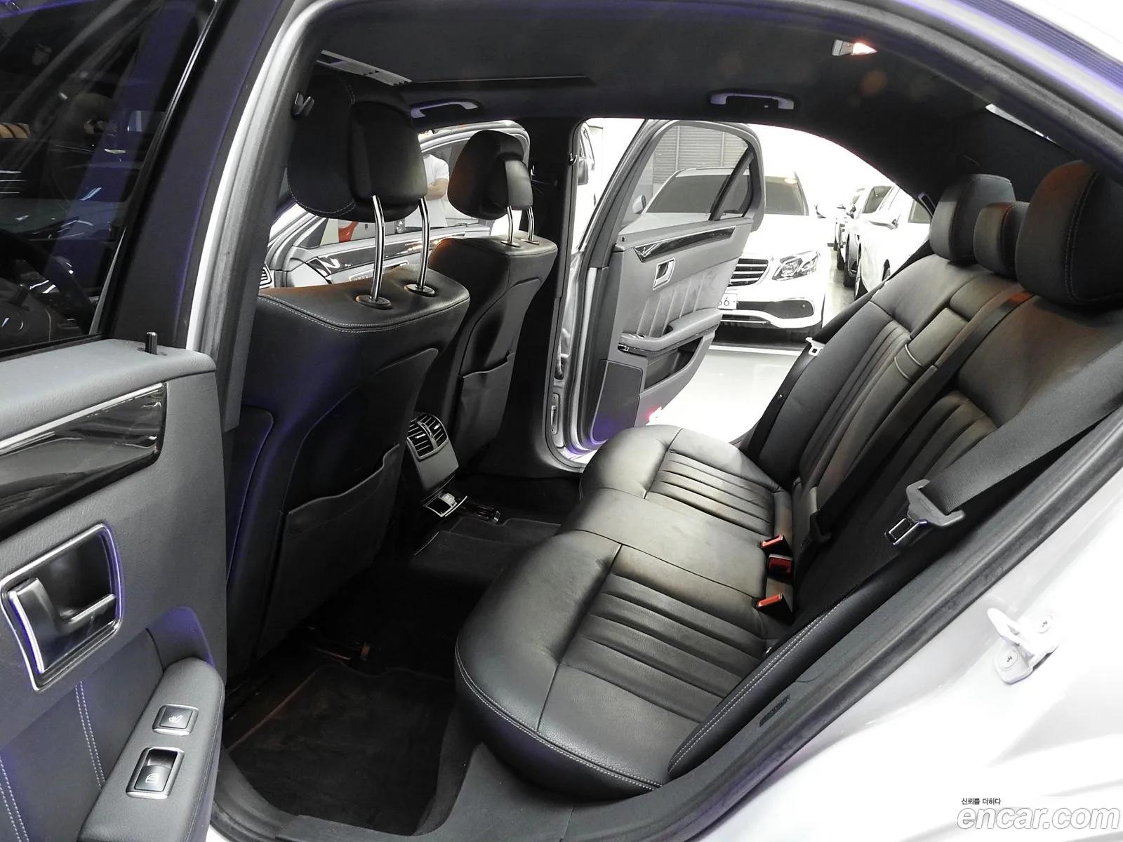 Mercedes-Benz E-Class W212 2015 — 10