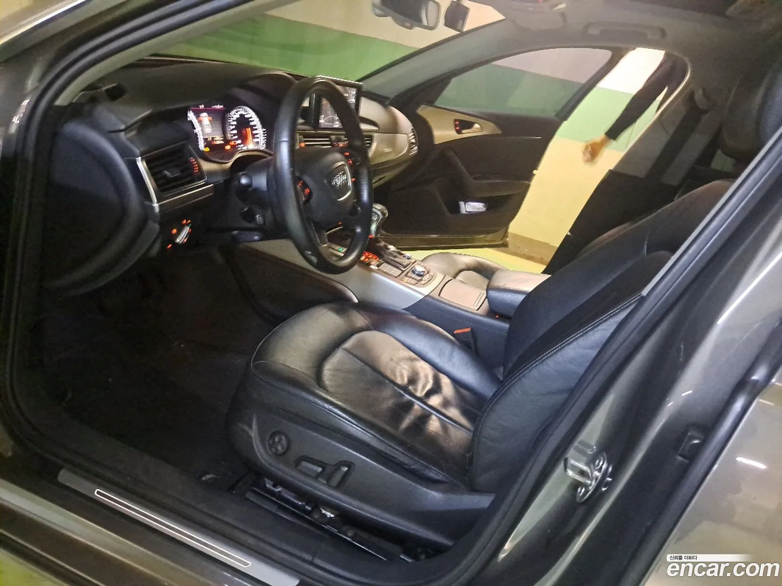 Audi A6 2012 — 2