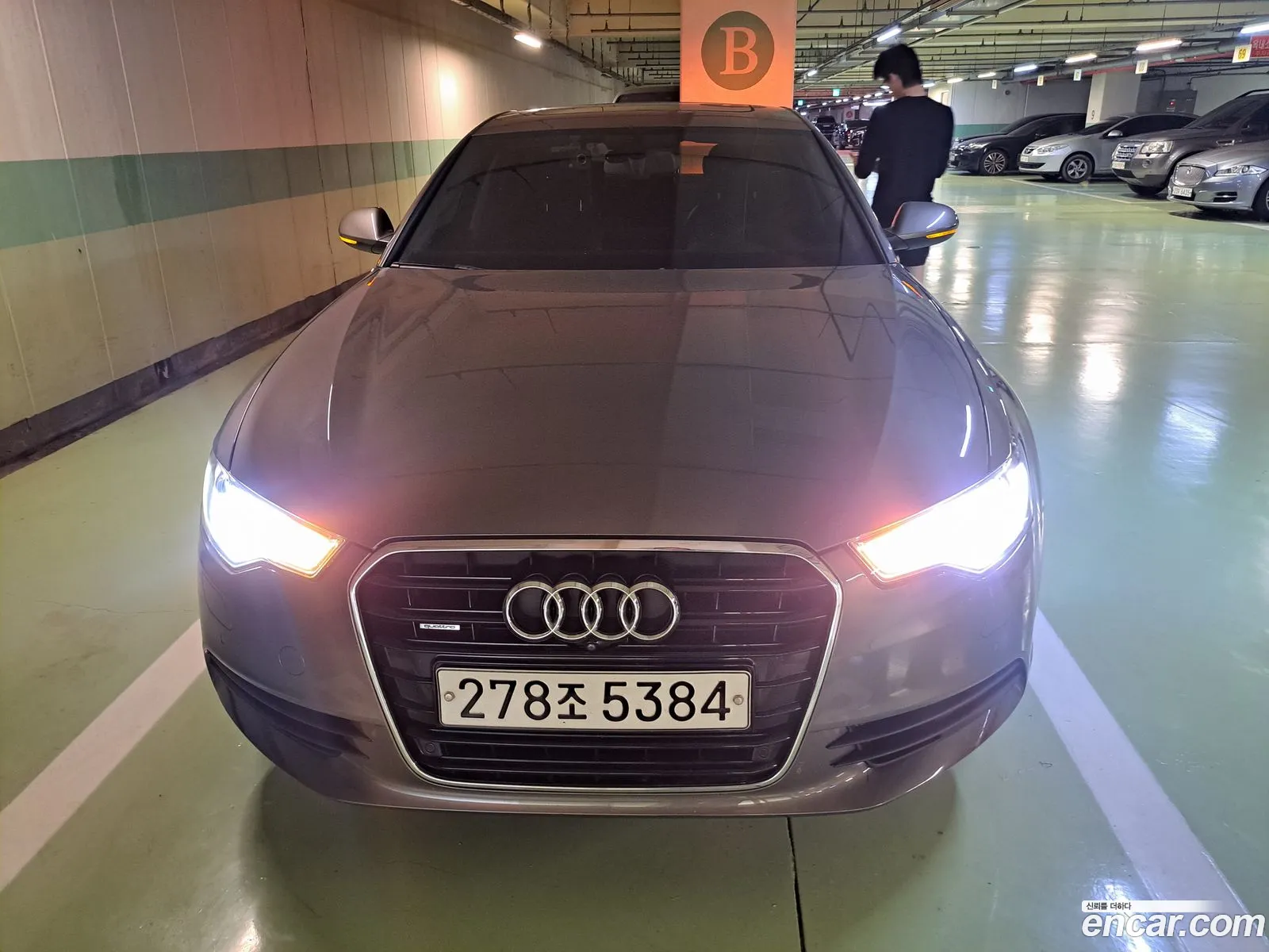 Audi A6 2012 — 19