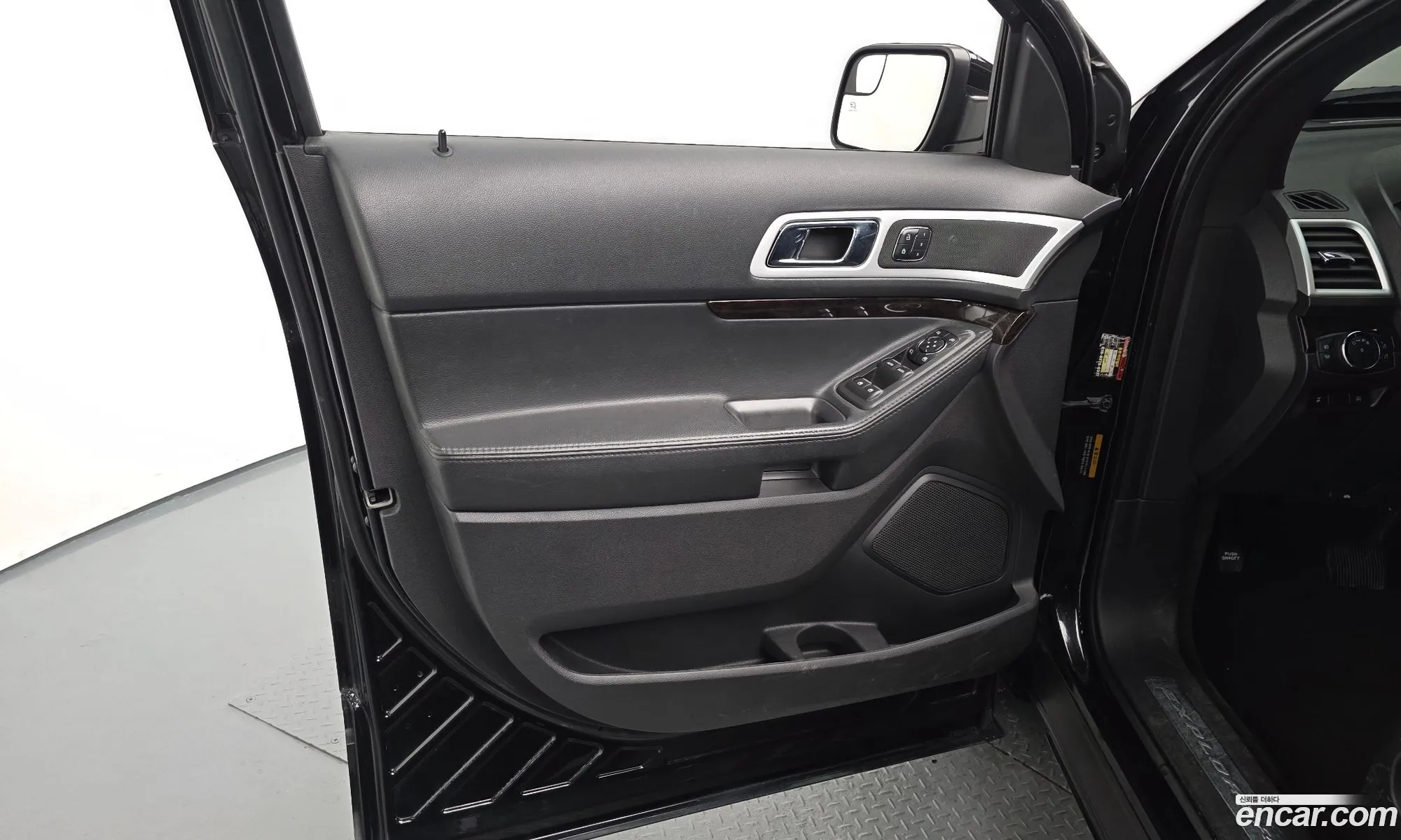 Ford Explorer 2014 1FM5K8F80FGA49691 — 4