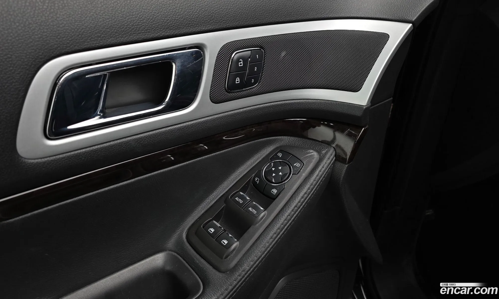 Ford Explorer 2014 1FM5K8F80FGA49691 — 28