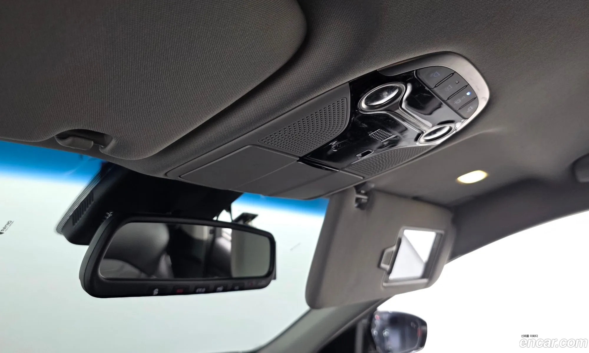 Hyundai Grandeur IG 2018 — 17