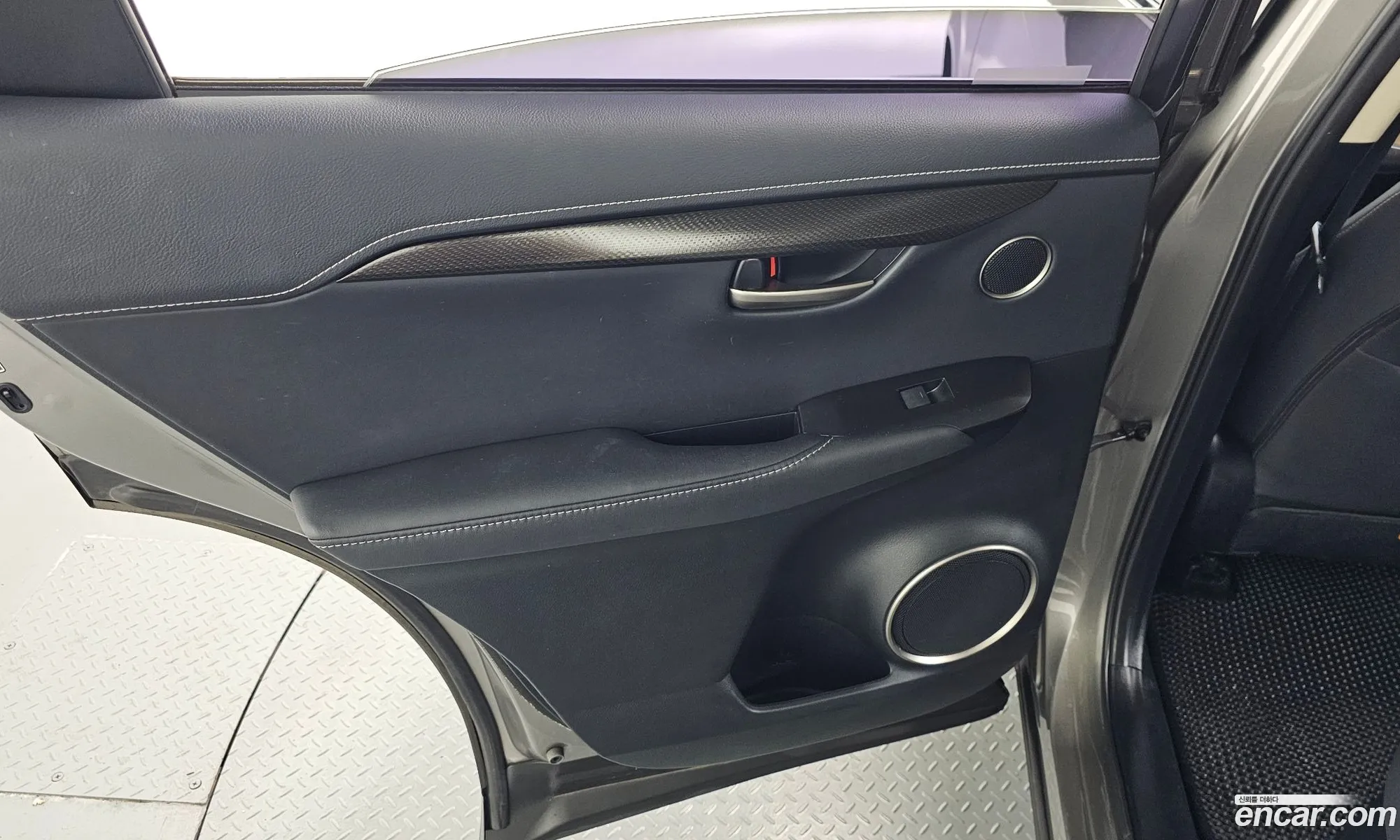 Lexus NX300h 2016 JTJBJRBZ3H2055903 — 15
