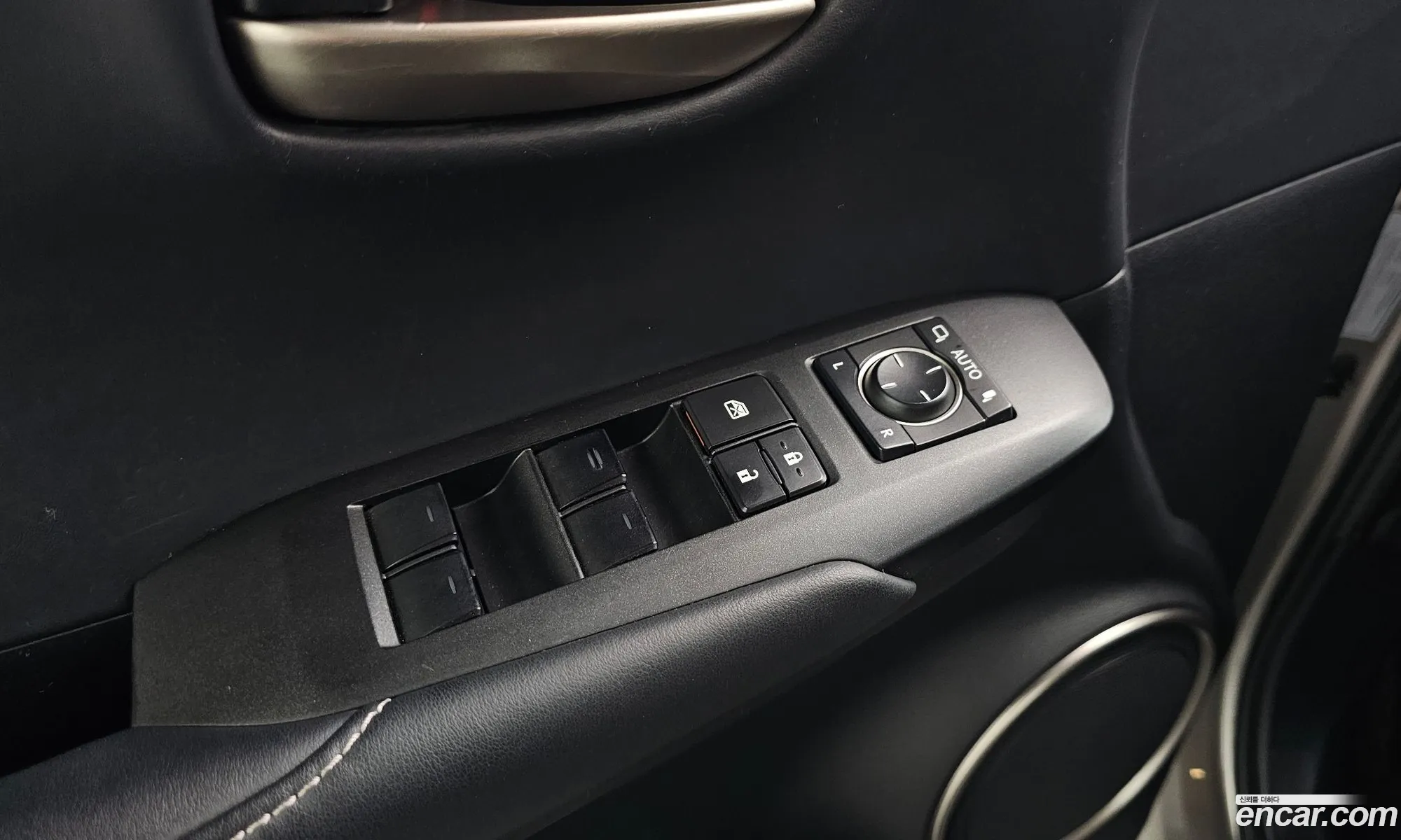 Lexus NX300h 2016 JTJBJRBZ3H2055903 — 9