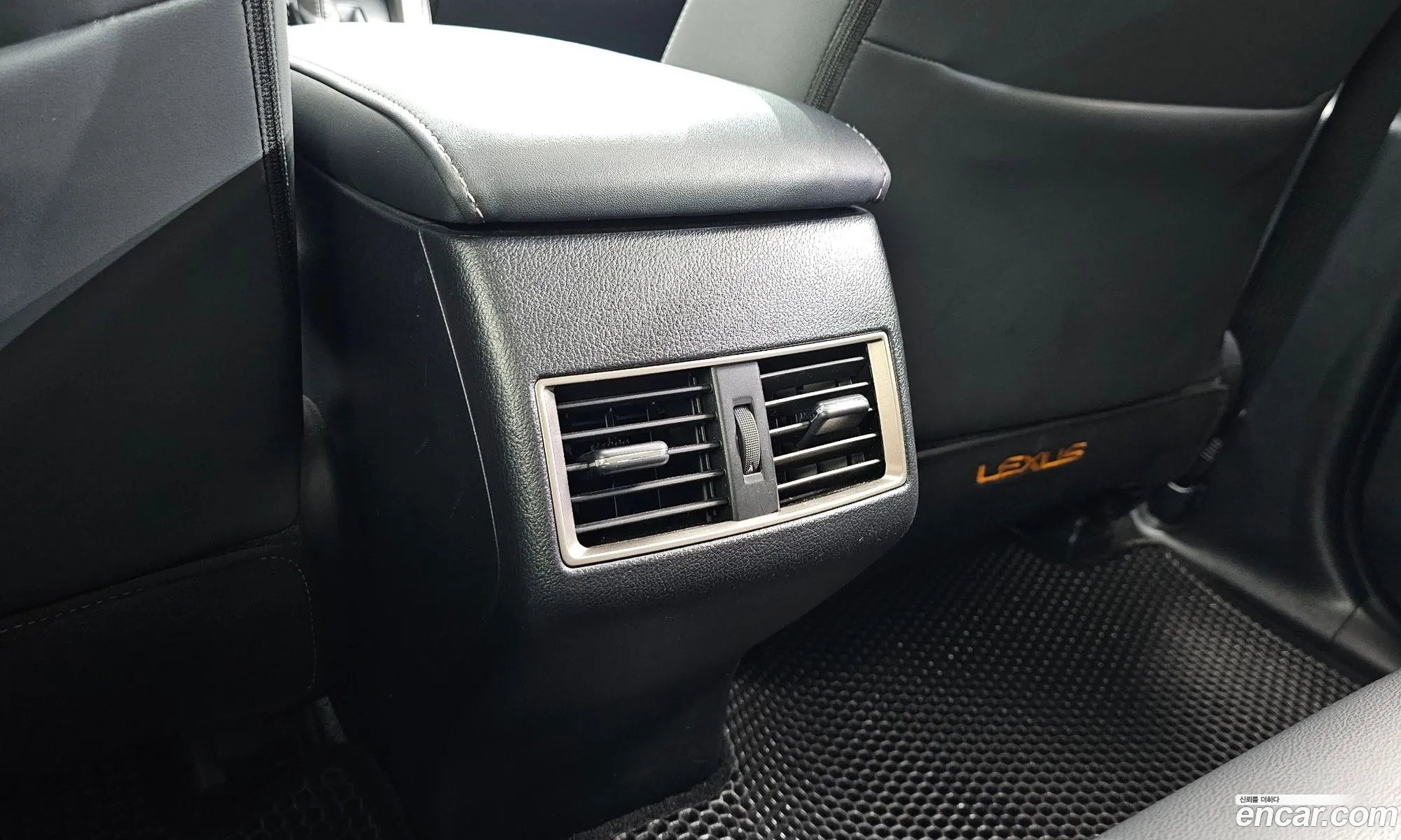 Lexus NX300h 2016 JTJBJRBZ3H2055903 — 7