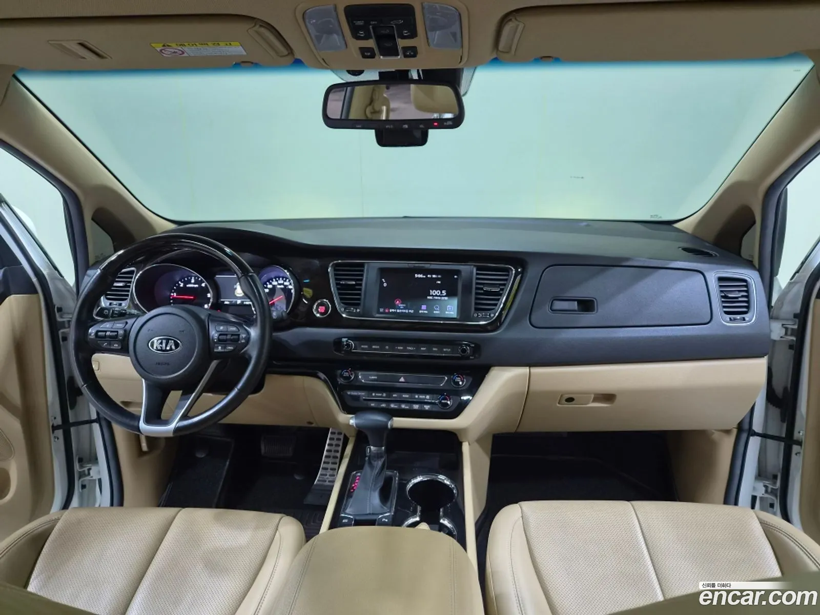 Kia Carnival 2018 — 2