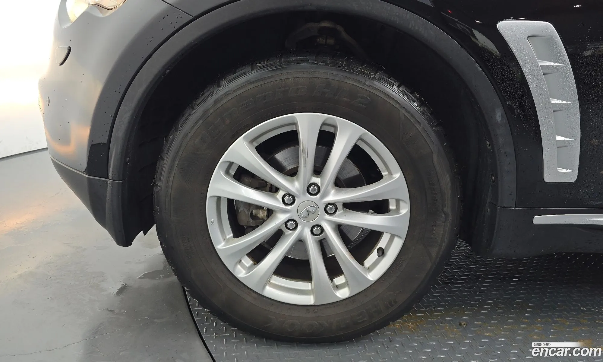 Infiniti FX35