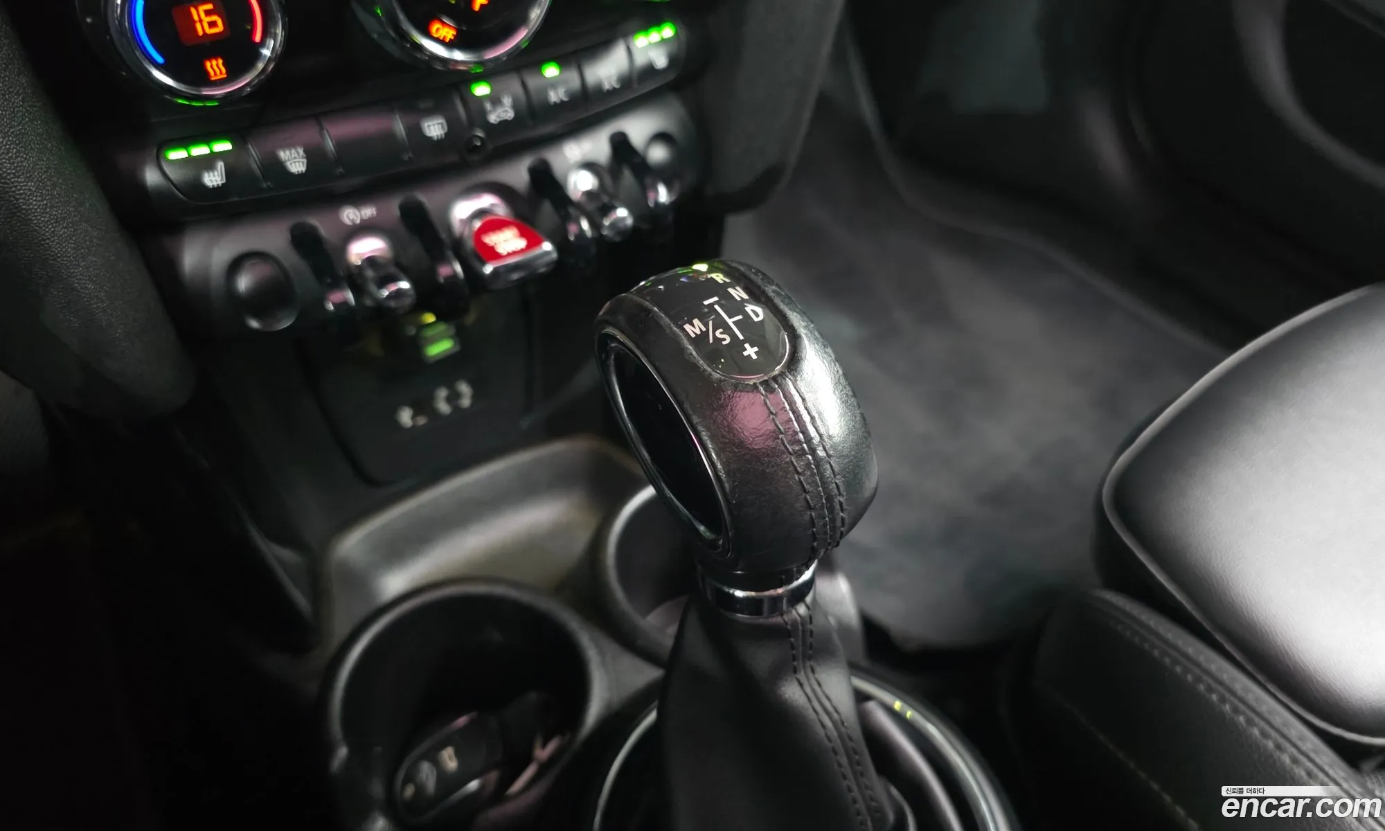 Mini Cooper D 2015 — 10