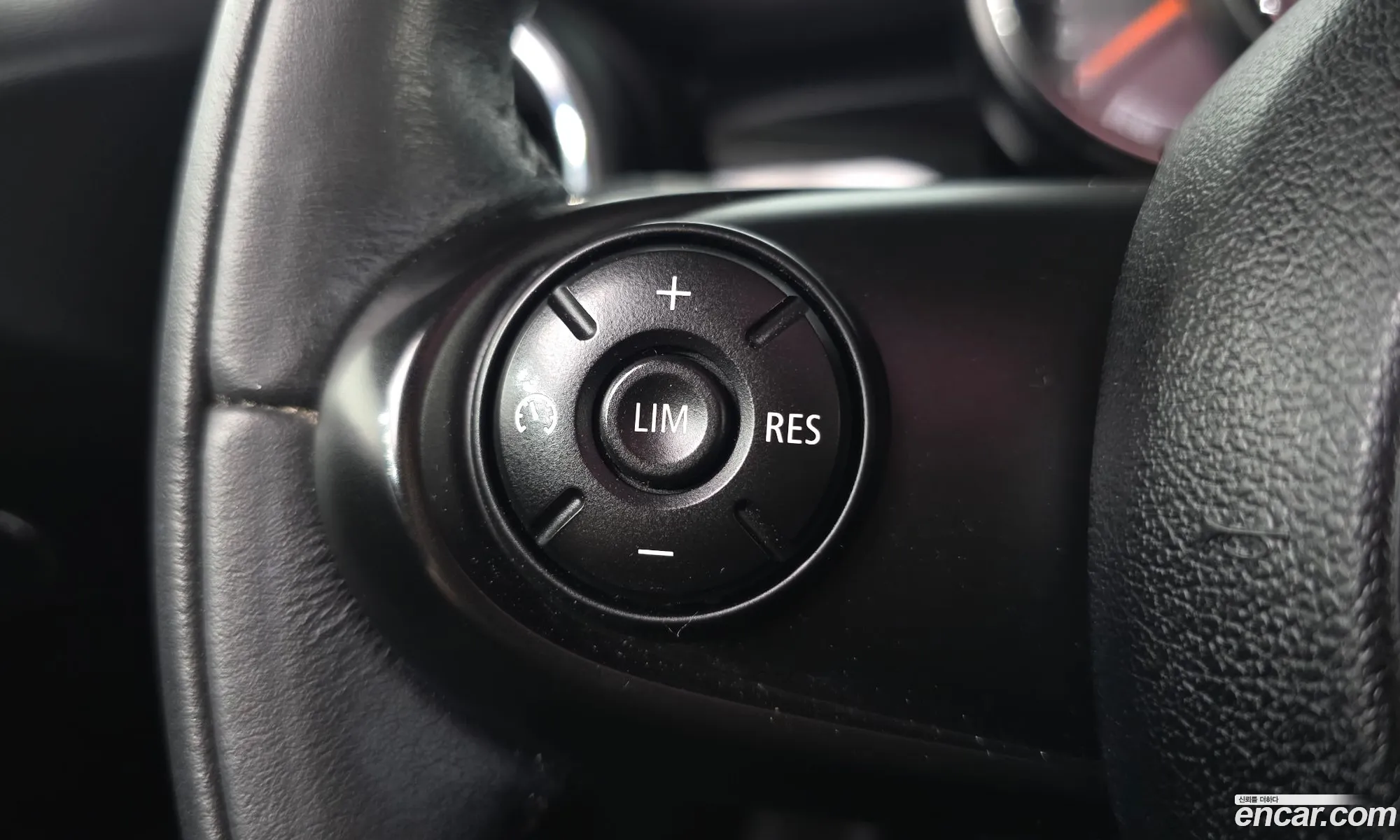 Mini Cooper D 2015 — 16