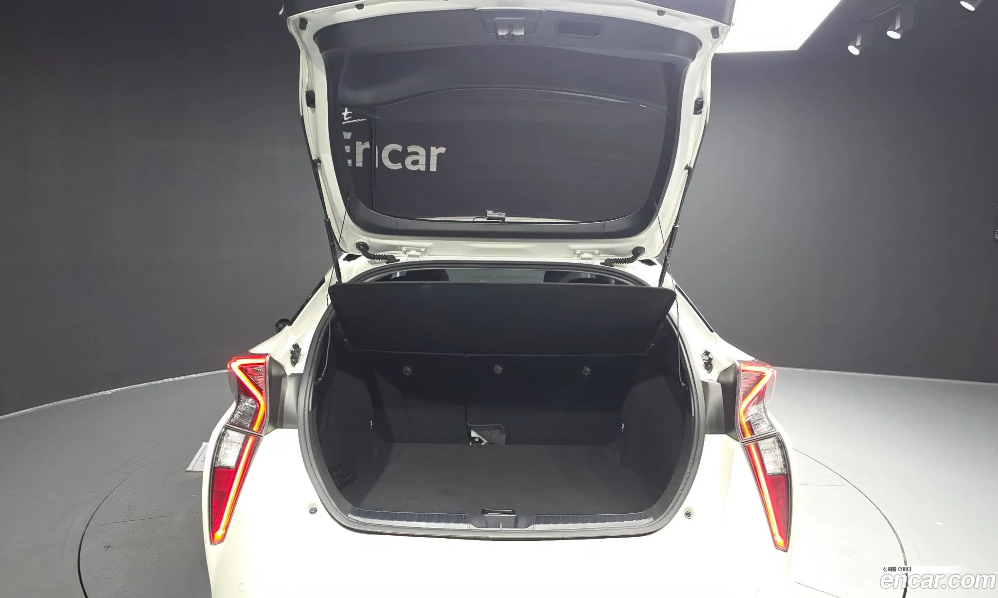 Toyota Prius 2018 JTDKBRFU4J3083496 — 7