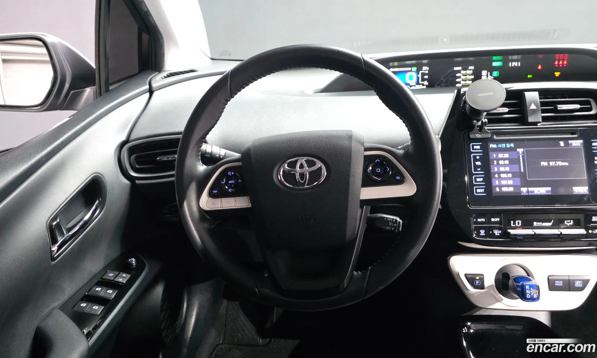 Toyota Prius 2018 JTDKBRFU4J3083496 — 6