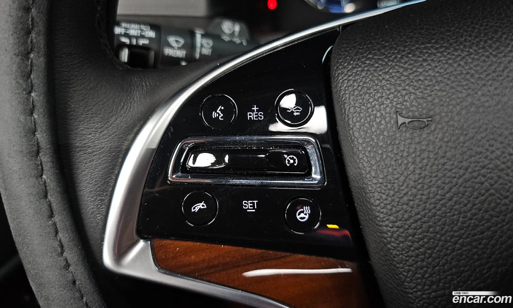 Cadillac Escalade 2018 1GYS47KJ1JR163016 — 7