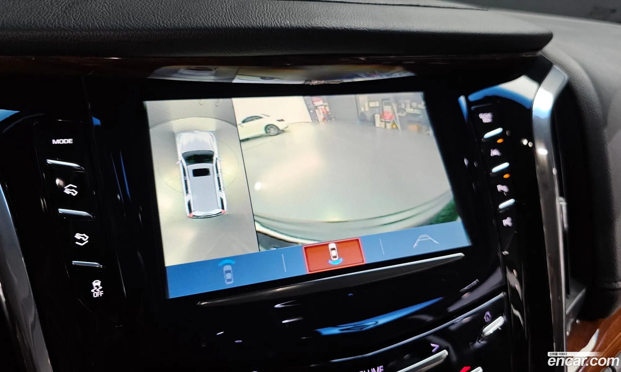 Cadillac Escalade 2018 1GYS47KJ1JR163016 — 25
