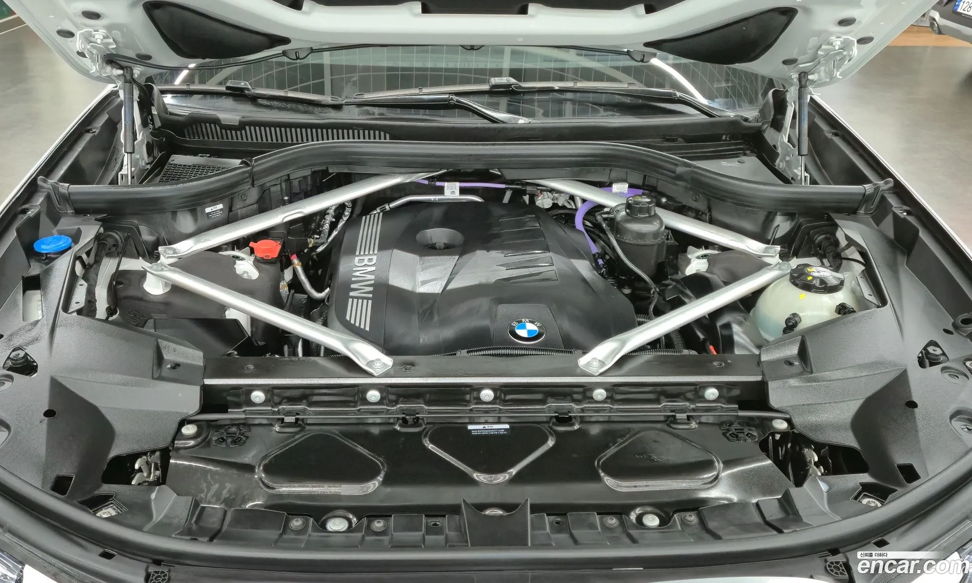 BMW X7 2025 — 7