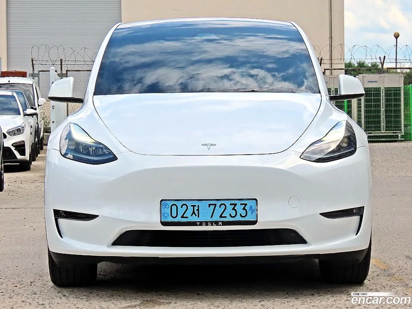 Tesla Model Y 2024 — 13