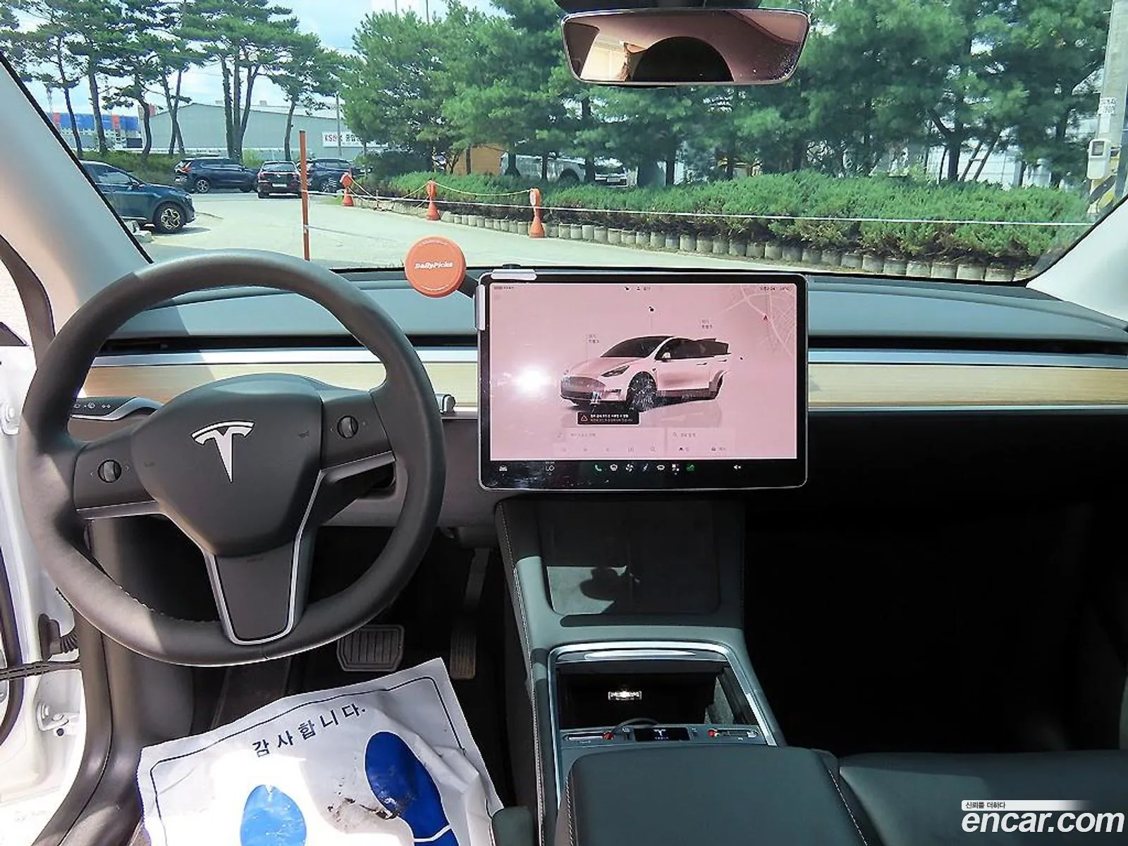 Tesla Model Y 2024 — 9