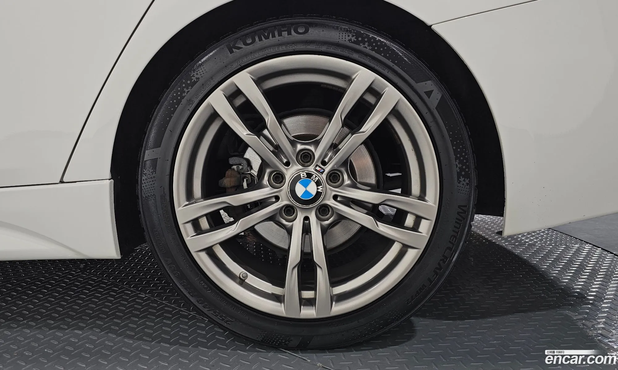BMW 3 Series 2017 — 15