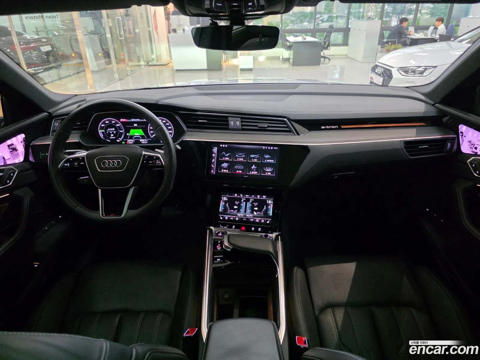 Audi e-tron 2023 — 5