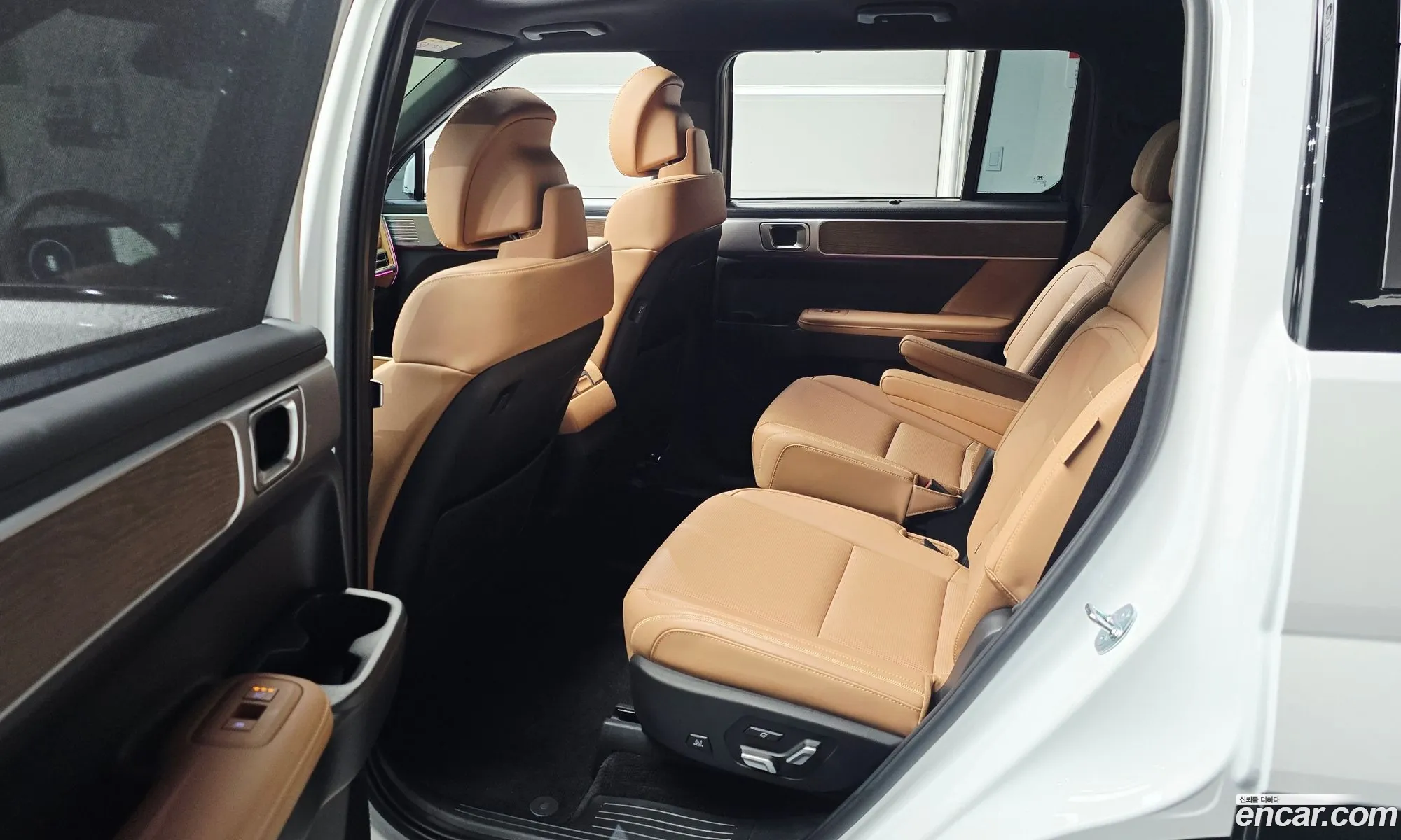 Hyundai Santa Fe 2025 — 32