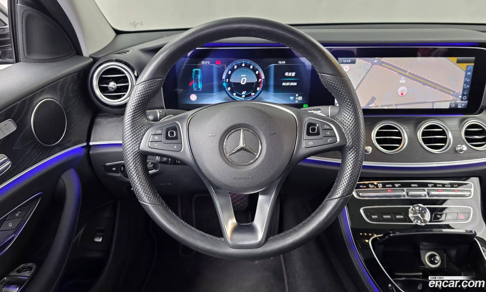Mercedes-Benz E-Class W213 2016 WDDZF4KB2HA080148 — 10