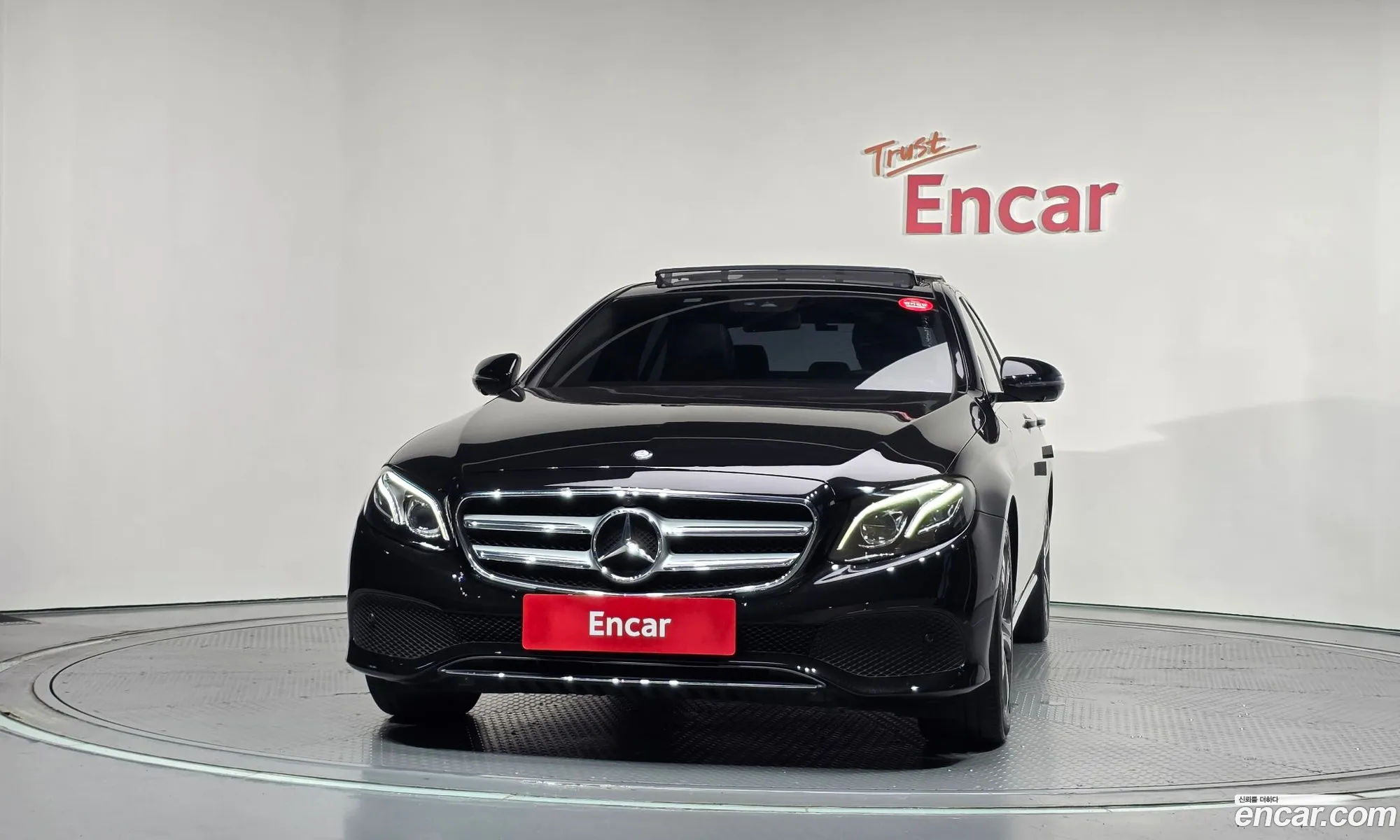 Mercedes-Benz E-Class W213 2016 WDDZF4KB2HA080148 — 12